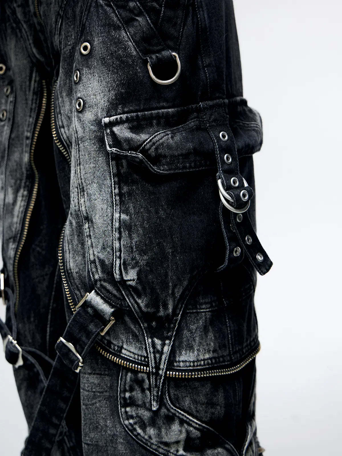 A-Line Baggy Jeans with Hardware Details-IYAMIUIO