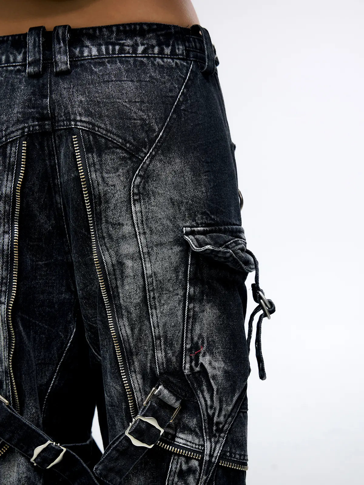 A-Line Baggy Jeans with Hardware Details-IYAMIUIO