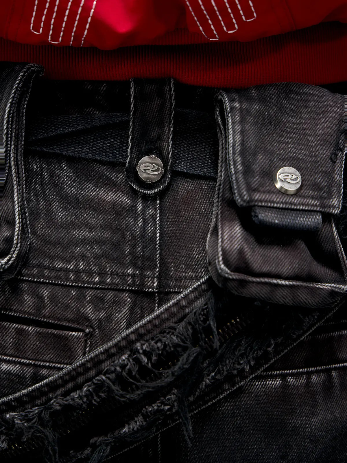 Temperature-Reactive Curved Jeans with Bag Set-IYAMIUIO