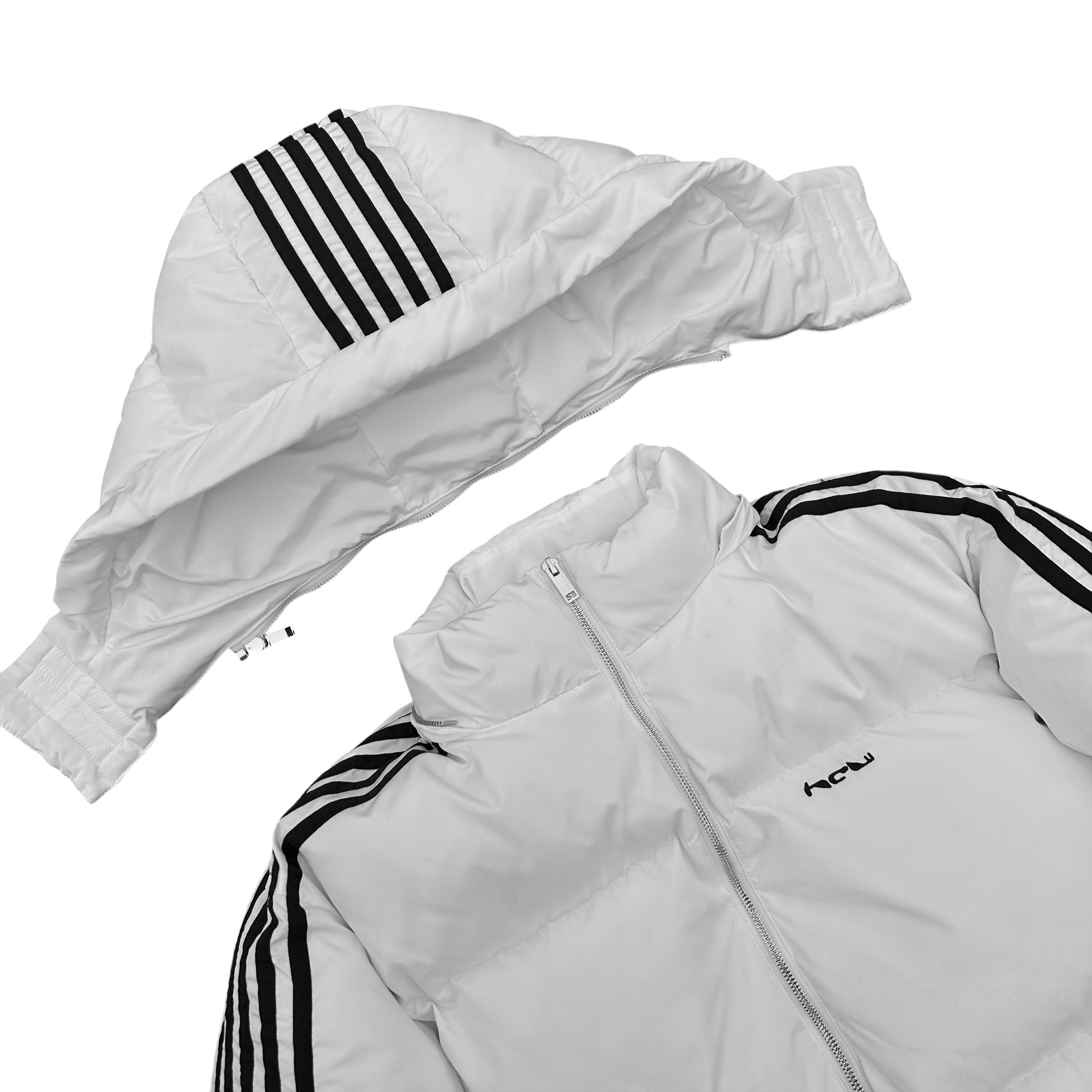 TRACK PUFFA (WHITE)-IYAMIUIO