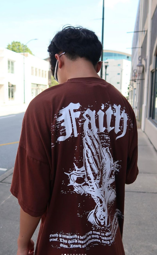 FAITH TEE (BROWN)-IYAMIUIO