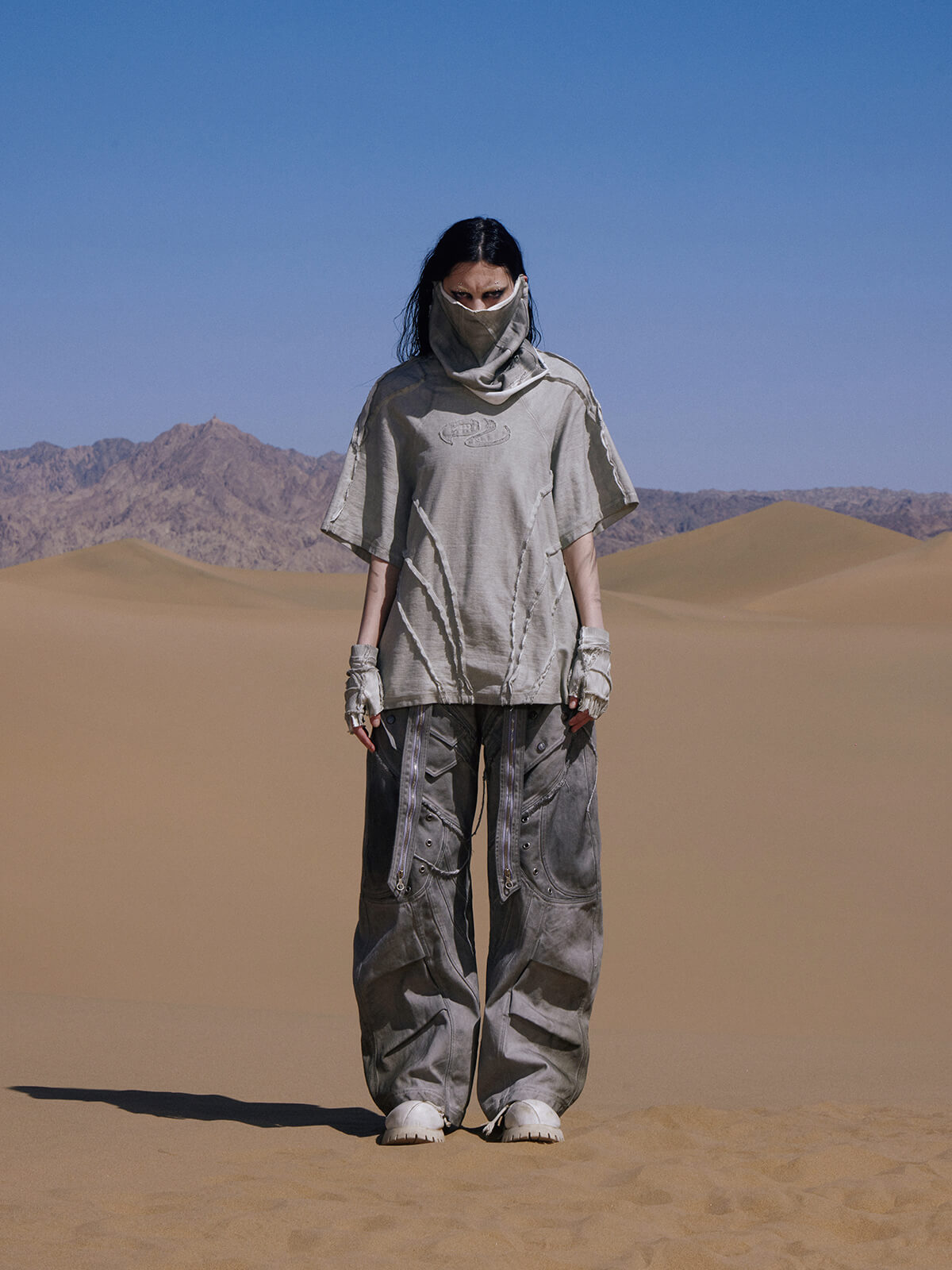 Personsoul Split Deconstructed Gray Cargo Pants-IYAMIUIO