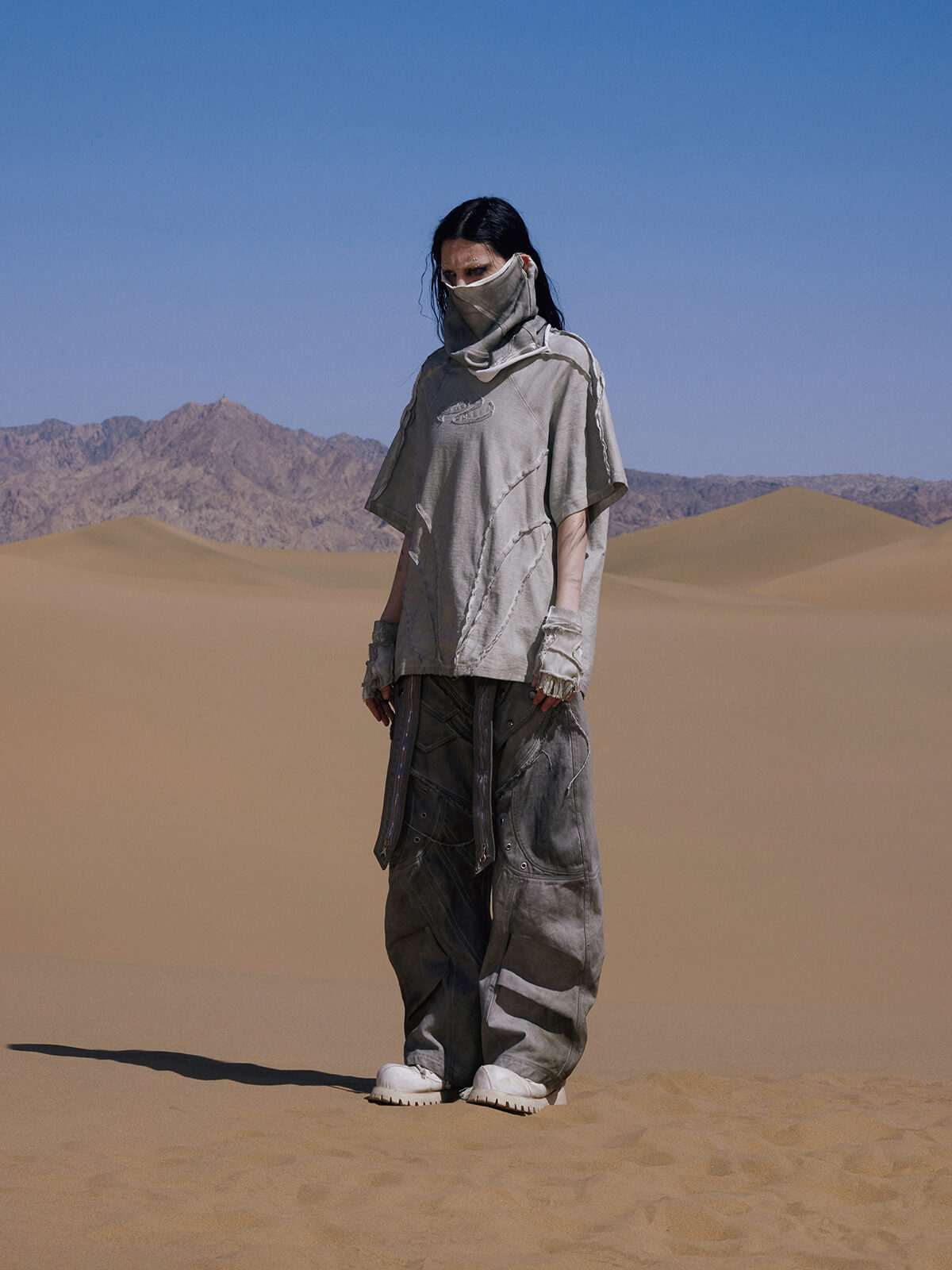 Personsoul Split Deconstructed Gray Cargo Pants-IYAMIUIO