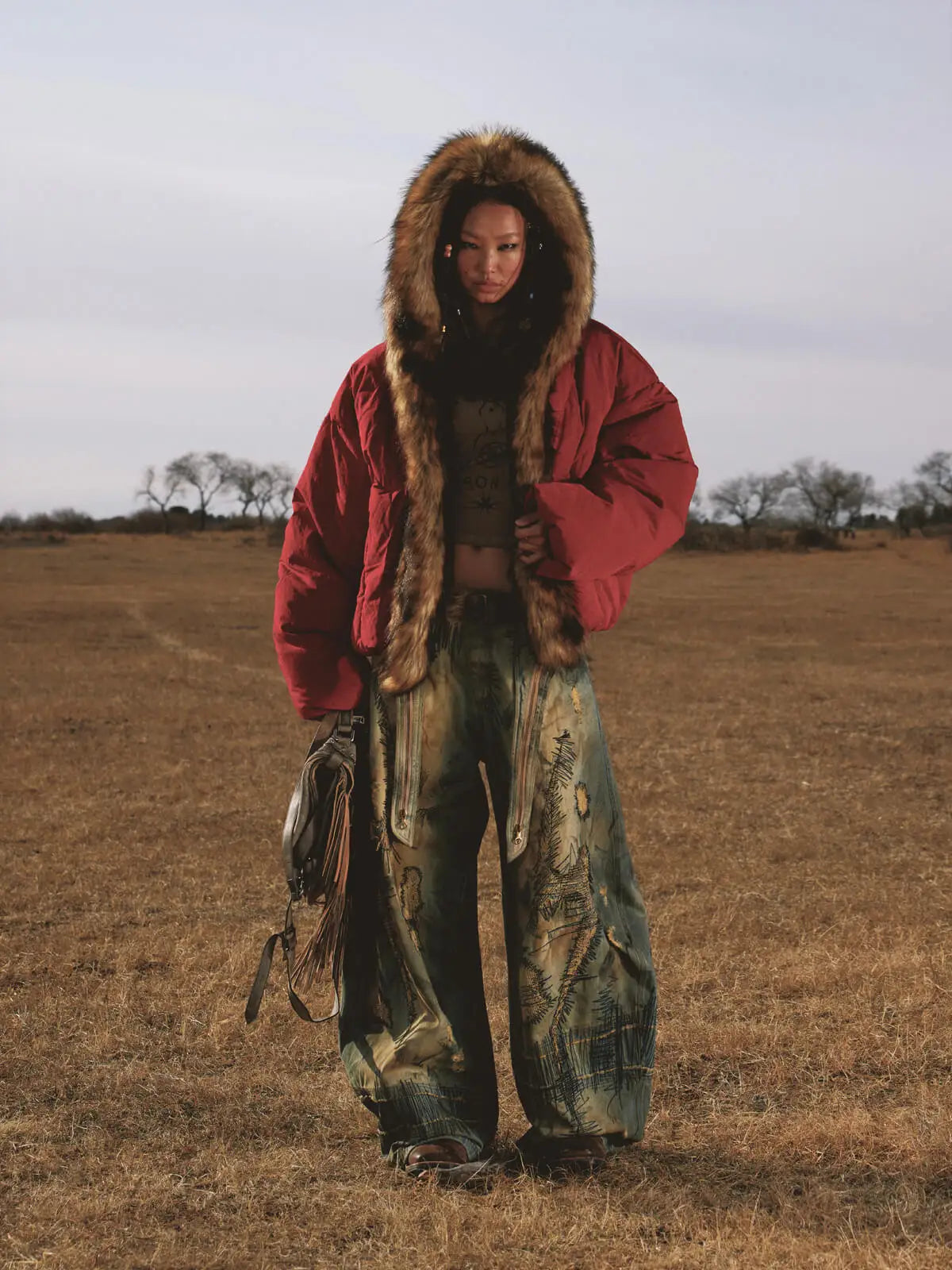 Personsoul Stain Embroidery Scimitar Jeans-IYAMIUIO