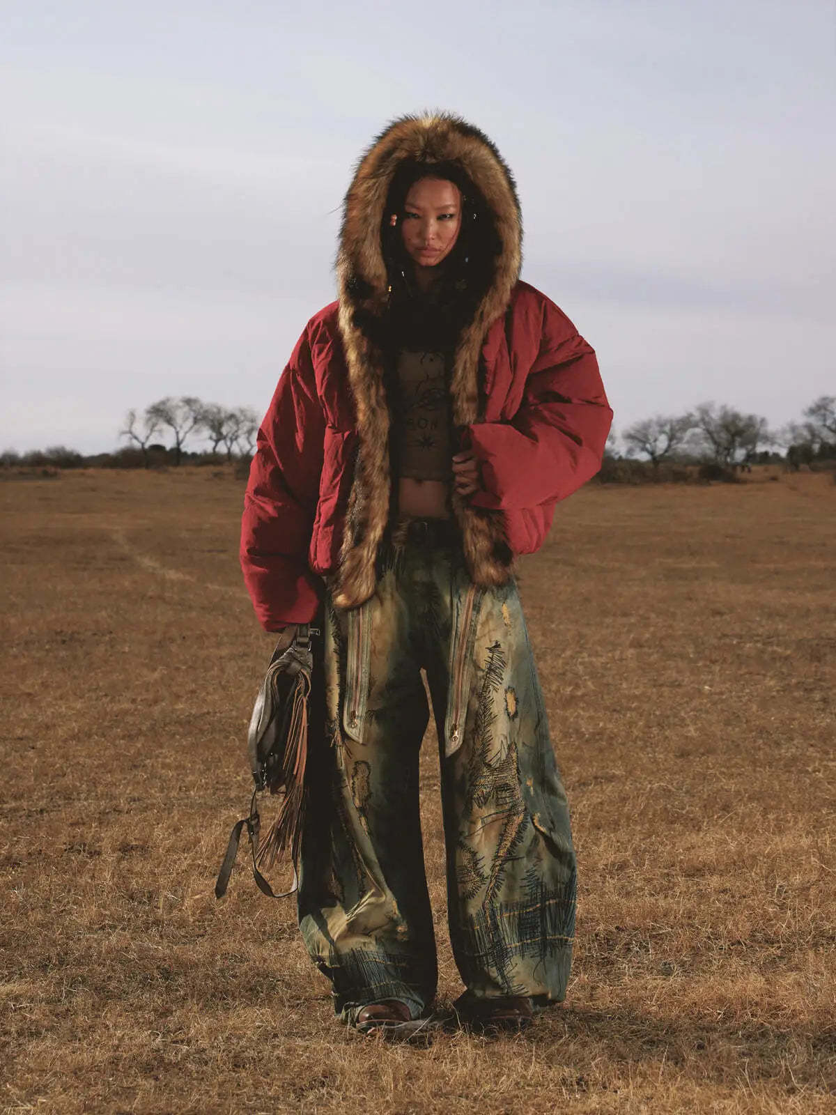 Personsoul Stain Embroidery Scimitar Jeans-IYAMIUIO