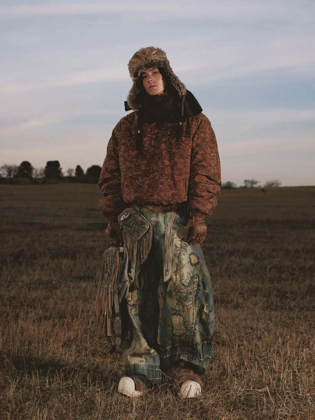 Personsoul Stain Embroidery Scimitar Jeans-IYAMIUIO