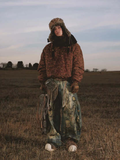 Personsoul Stain Embroidery Scimitar Jeans-IYAMIUIO