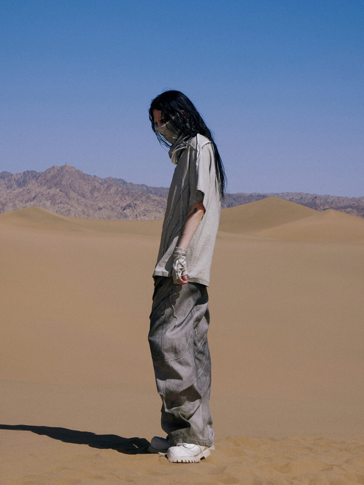 Personsoul Desert Distressed Grey T-shirt-IYAMIUIO