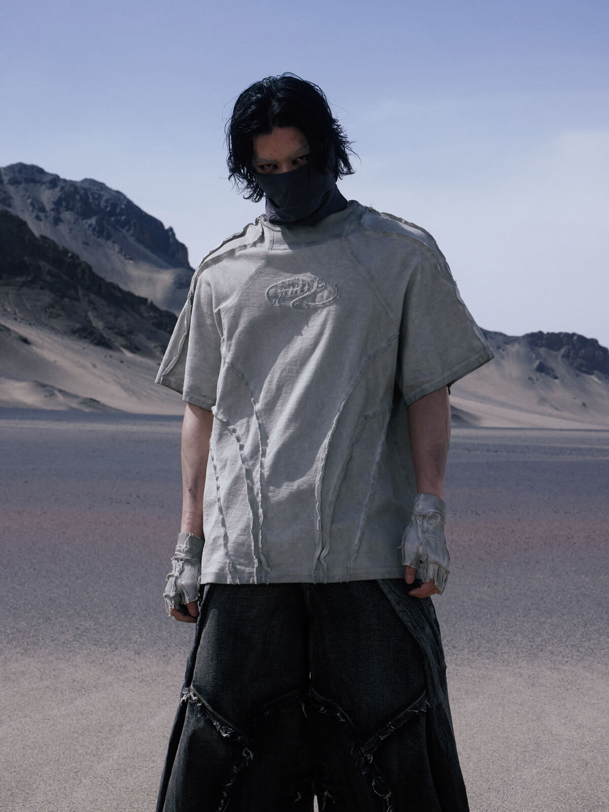Personsoul Desert Distressed Grey T-shirt-IYAMIUIO