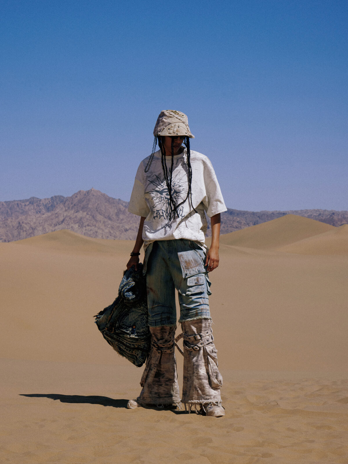 Personsoul Desert Sun Mystical Graphic T-shirt-IYAMIUIO