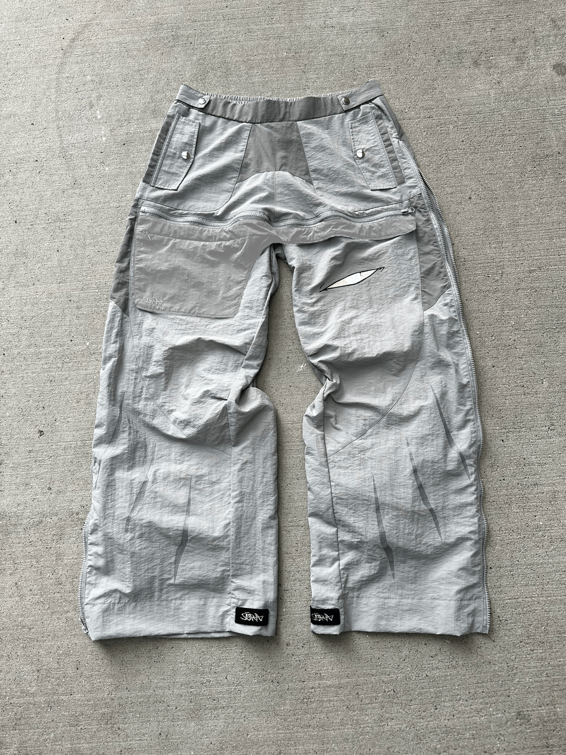 "Puppet Master" Parachute Pants-IYAMIUIO