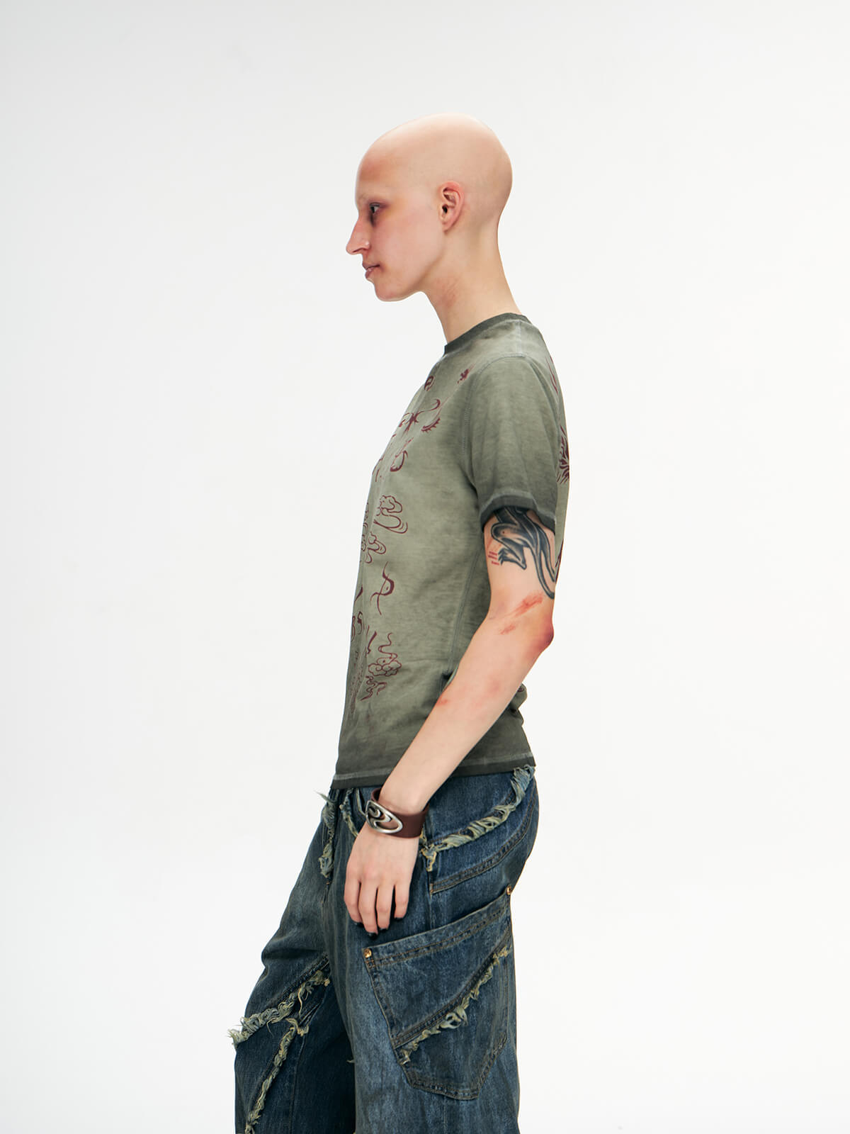 Personsoul Totem Slim Fit T-shirt-IYAMIUIO