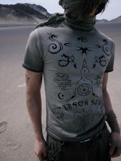 Personsoul Totem Slim Fit T-shirt-IYAMIUIO