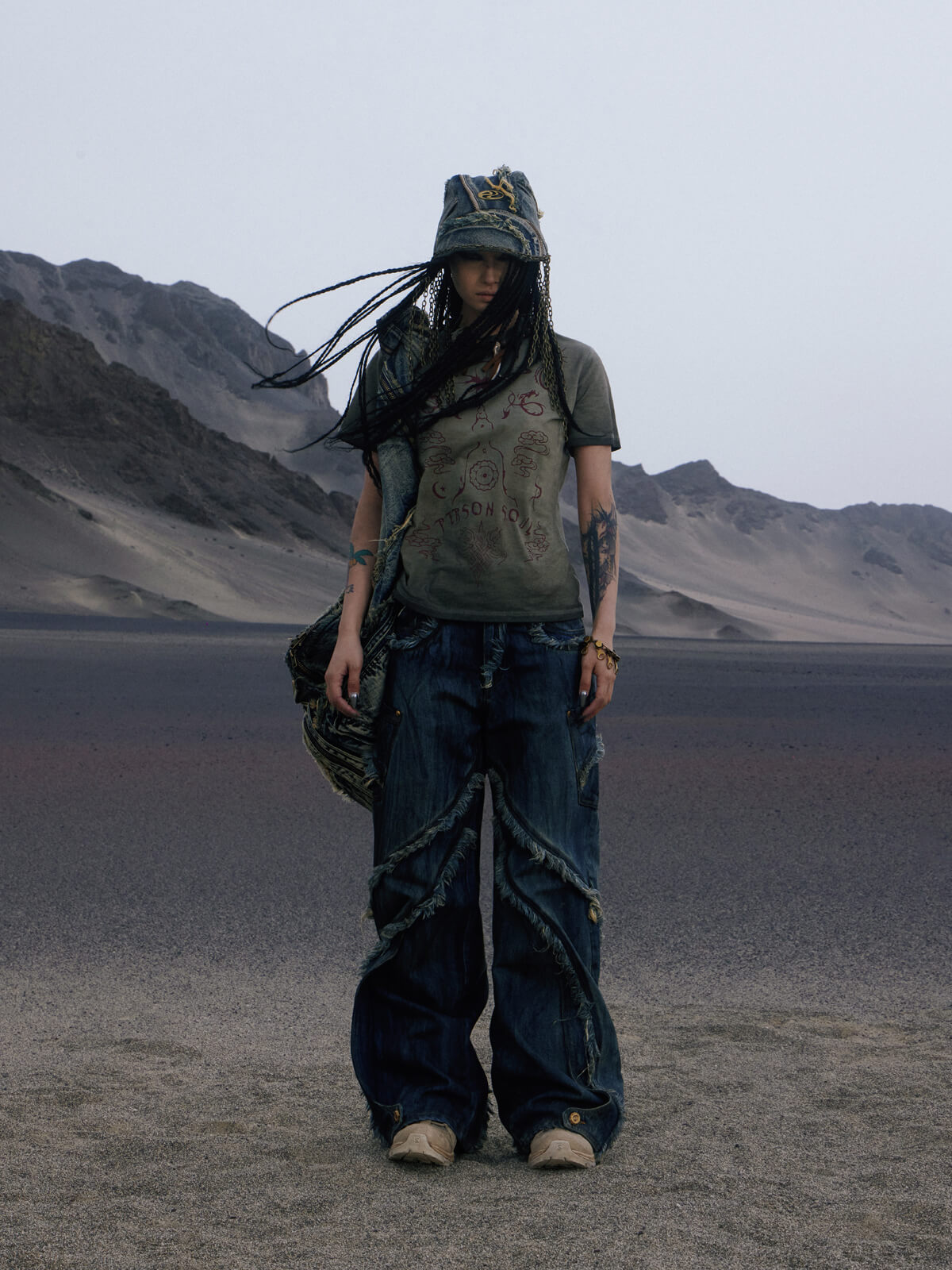 Personsoul Totem Slim Fit T-shirt-IYAMIUIO