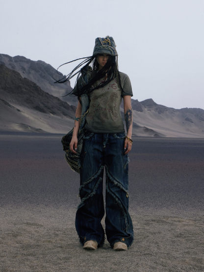 Personsoul Totem Slim Fit T-shirt-IYAMIUIO