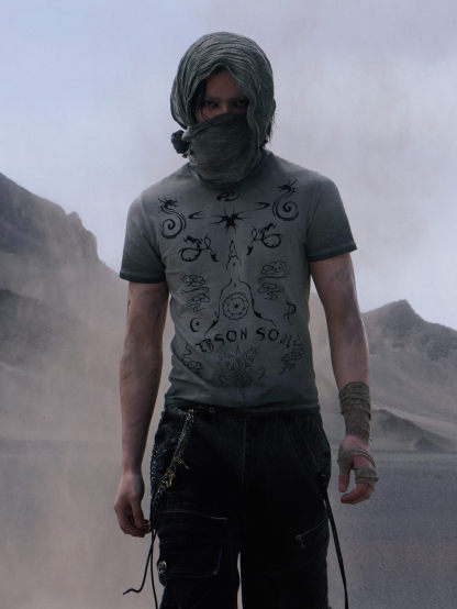 Personsoul Totem Slim Fit T-shirt-IYAMIUIO