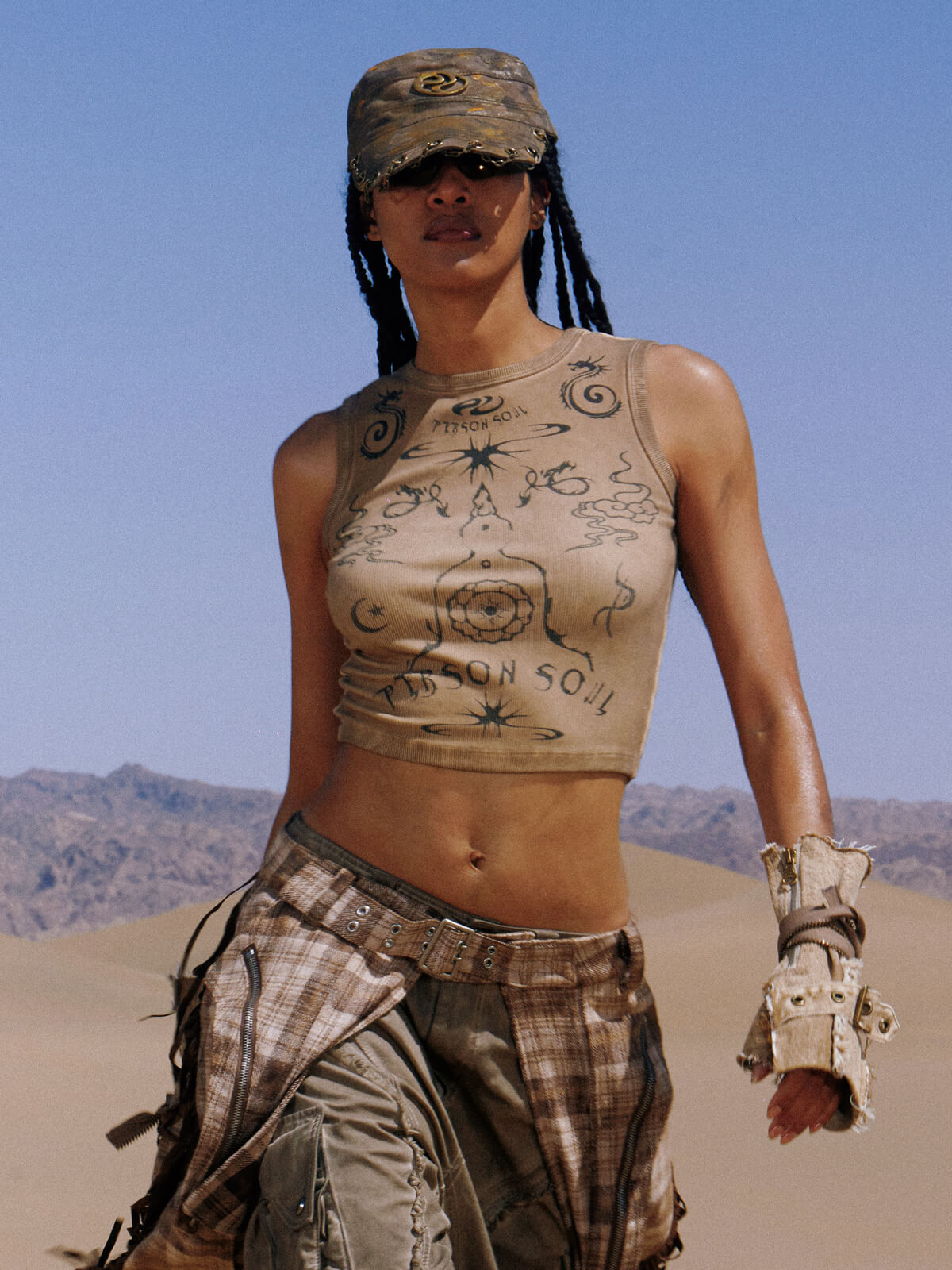 Personsoul Totem-Inspired Cropped Tank Top-IYAMIUIO