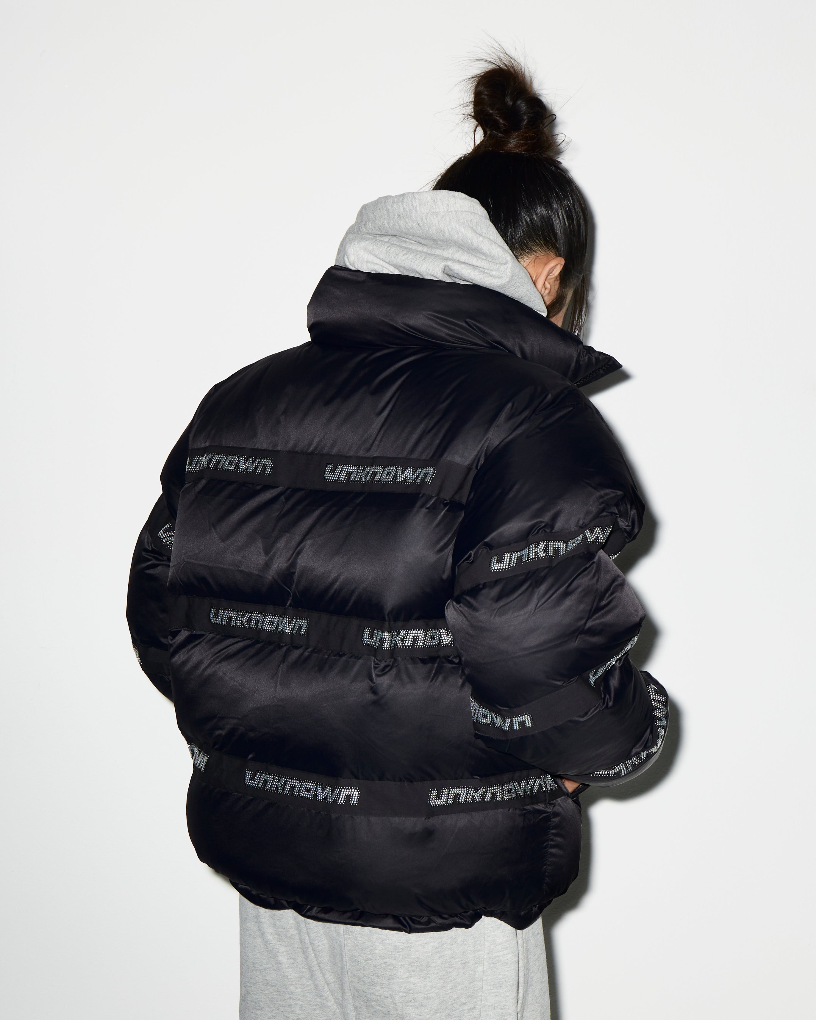STUDDED PUFFER-IYAMIUIO