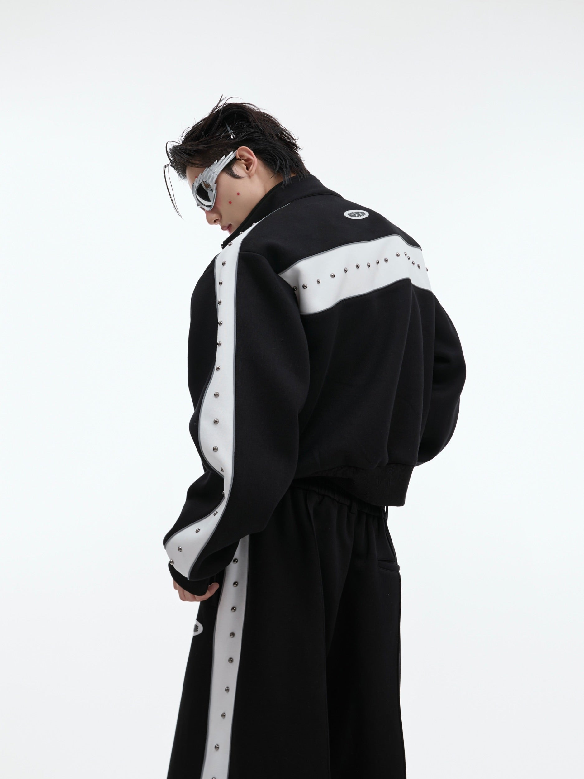 【24s Oct.】Metal Rivet Casual Silhouette Short Hoodie + Casual Pants-IYAMIUIO