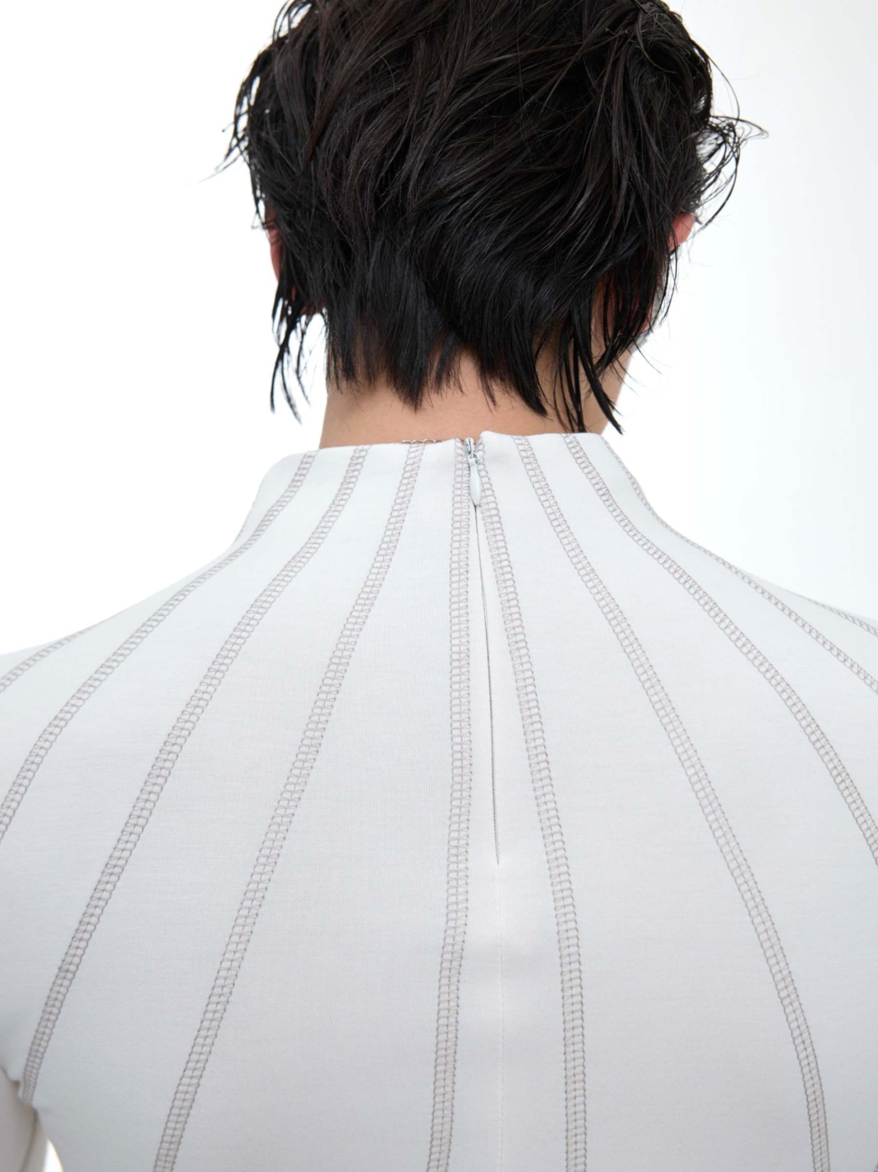 【24s Oct.】Topstitched Metallic Trim Slim-fit Turtleneck Top-IYAMIUIO