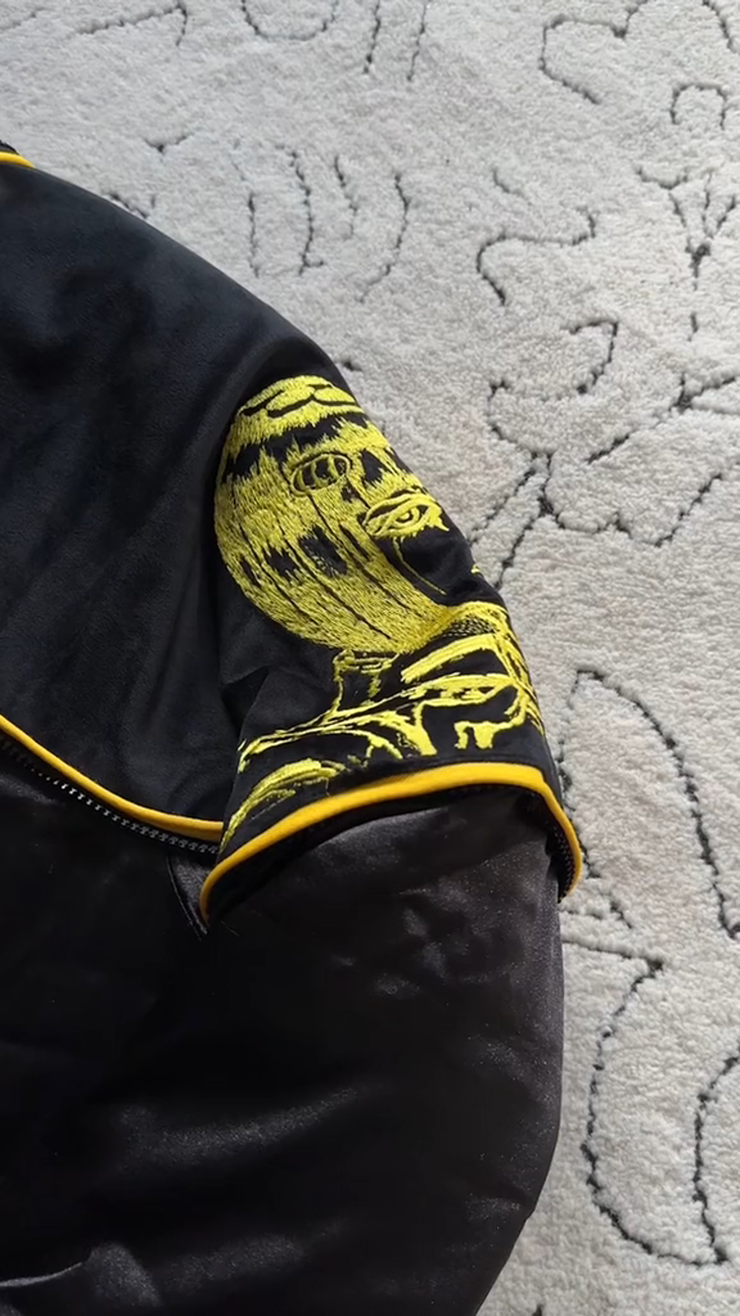 Jojos jacket-IYAMIUIO