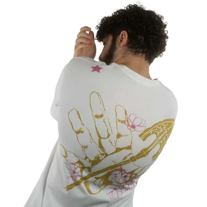 Requiem Tee-JO.JO-IYAMIUIO