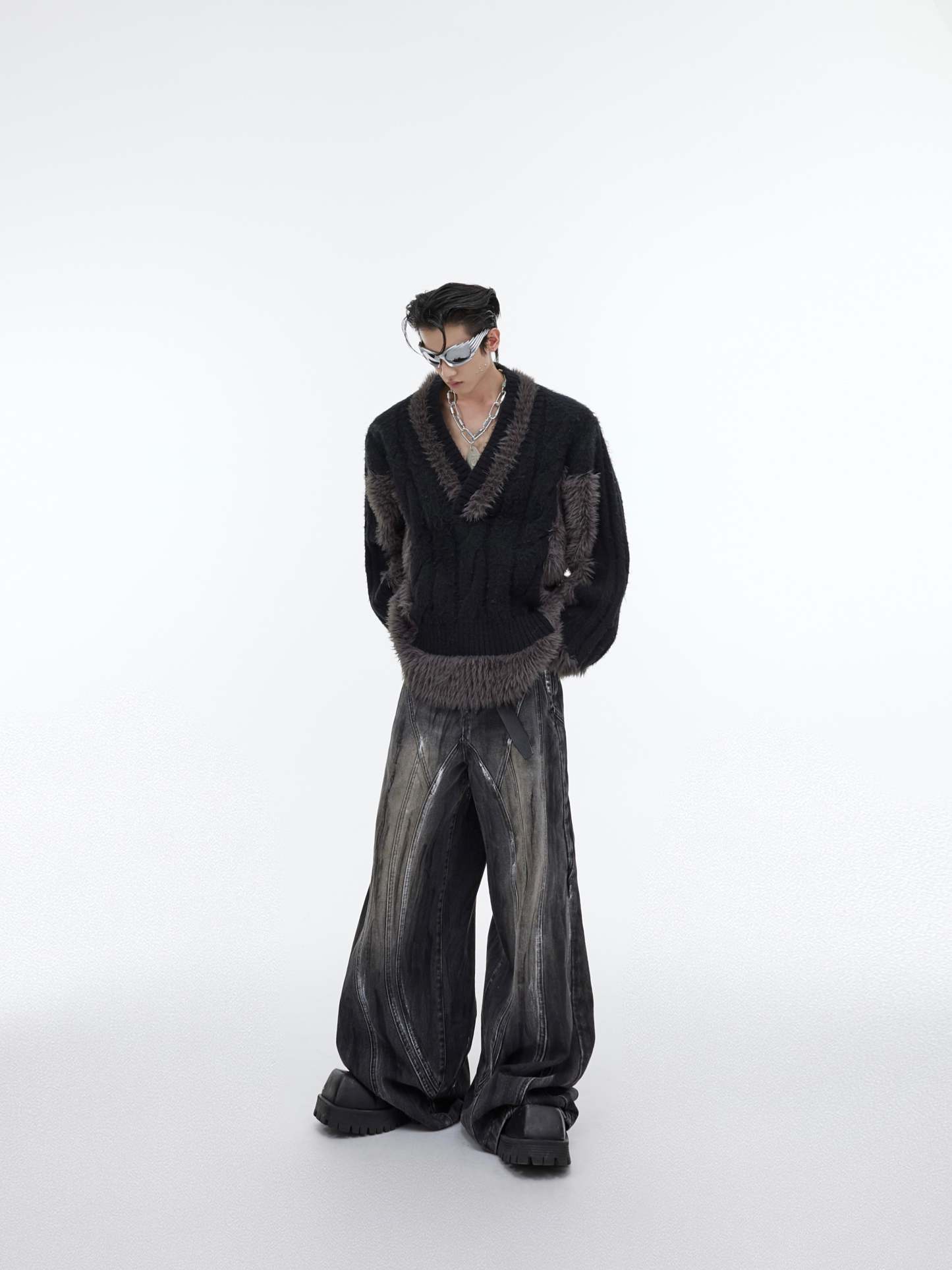 【23s September.】Plush V-neck Loose Sweater-IYAMIUIO