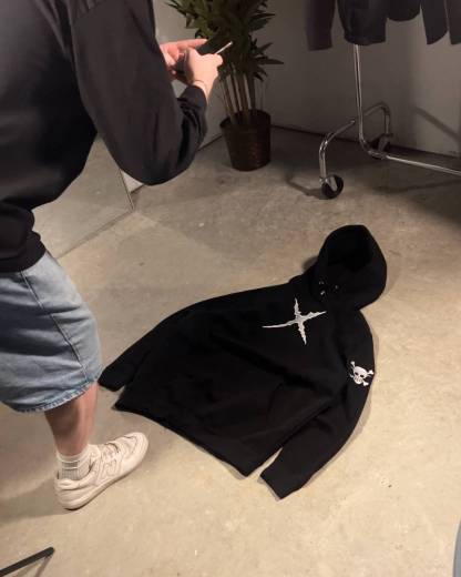 Embroidery Hoodie-One.P-IYAMIUIO