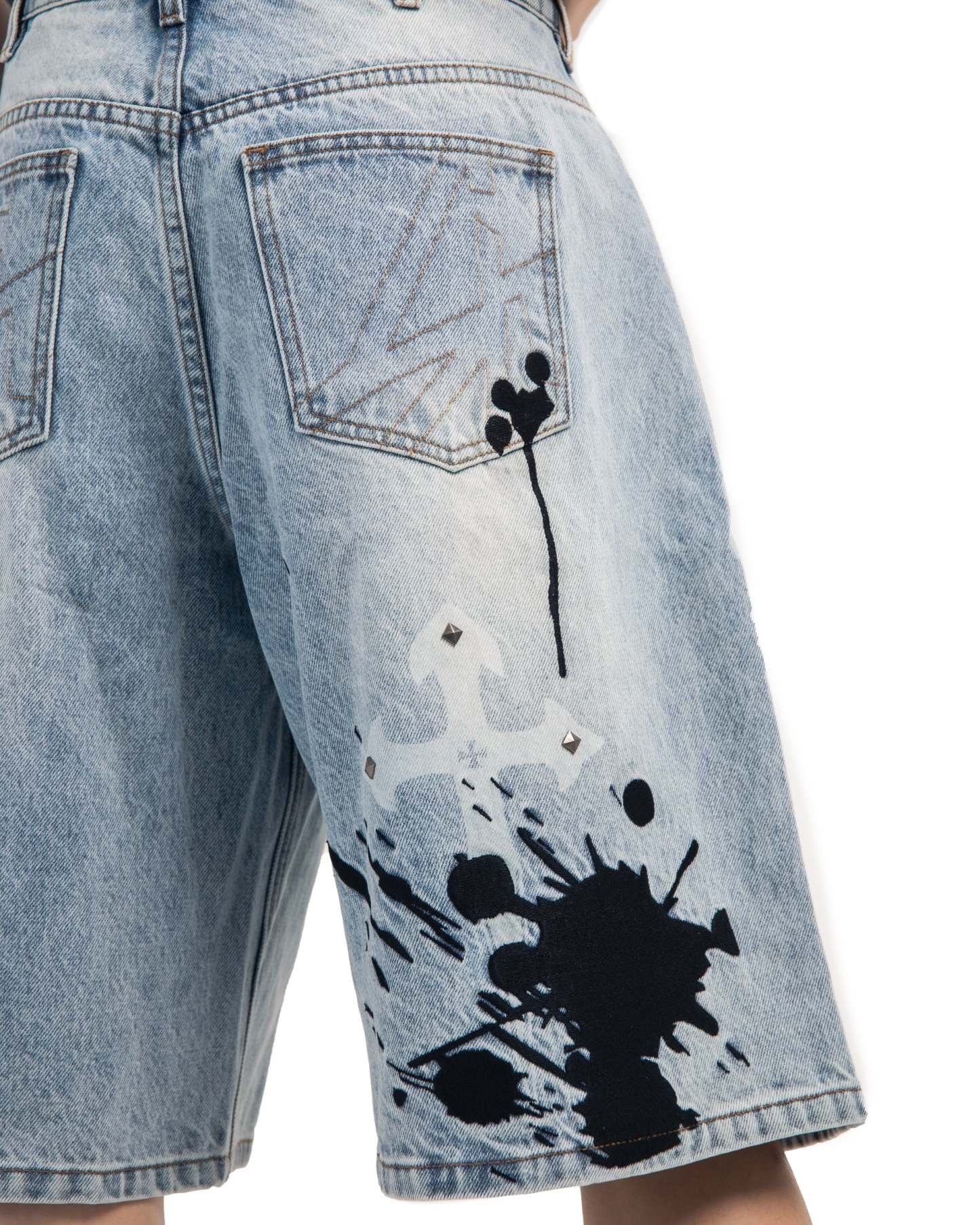 Fangs Studded Shorts-IYAMIUIO