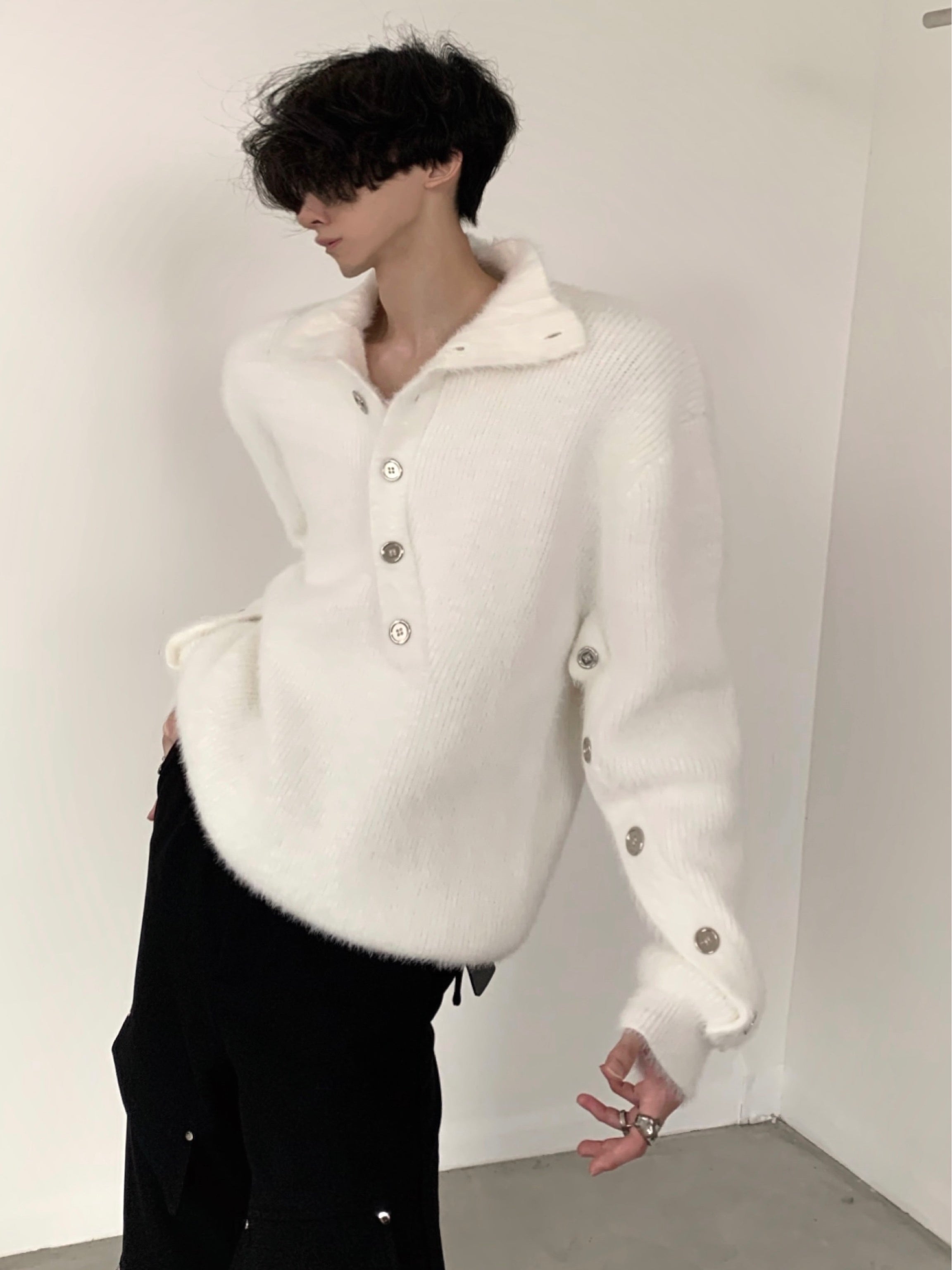 【23s December.】Curved Button Design Sweater-IYAMIUIO