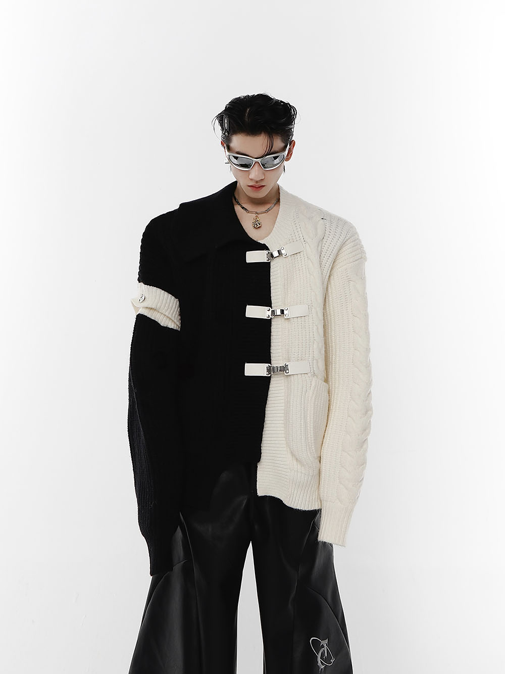 Black and White Paneled Sweater-IYAMIUIO