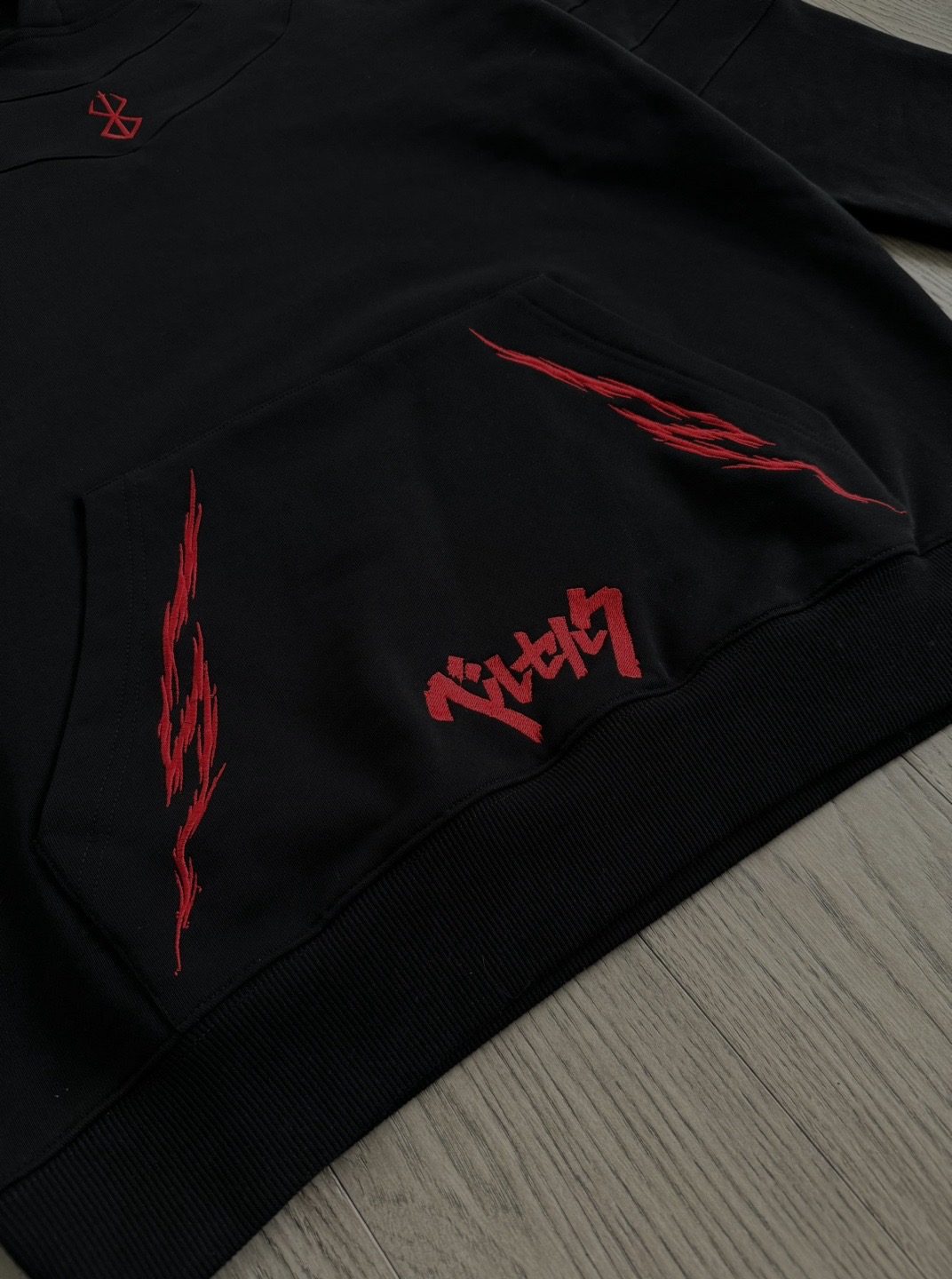 Guts Armor Hoodie-IYAMIUIO