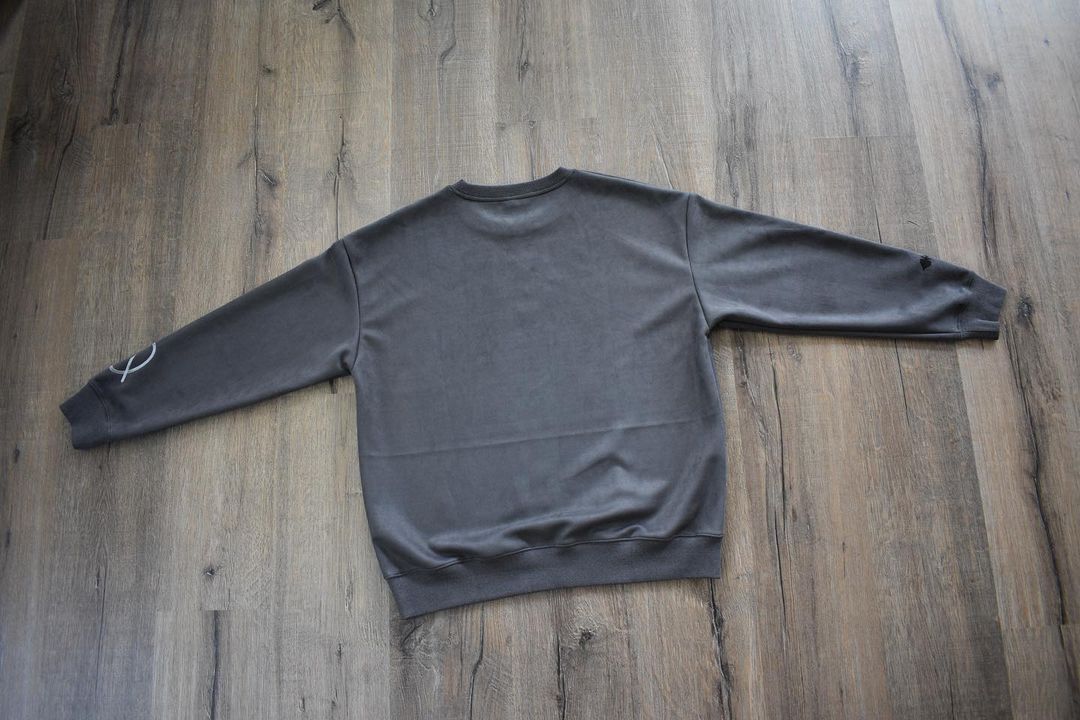 Lowkey Chrollo Embroidered Crew - HXH-IYAMIUIO