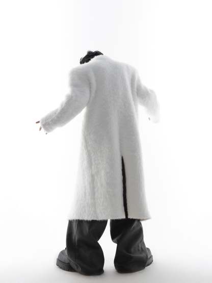 High Shoulder Thick Black/White Coat-IYAMIUIO