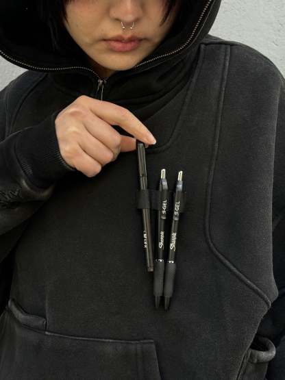 "DAYS" Hoodie Black-IYAMIUIO