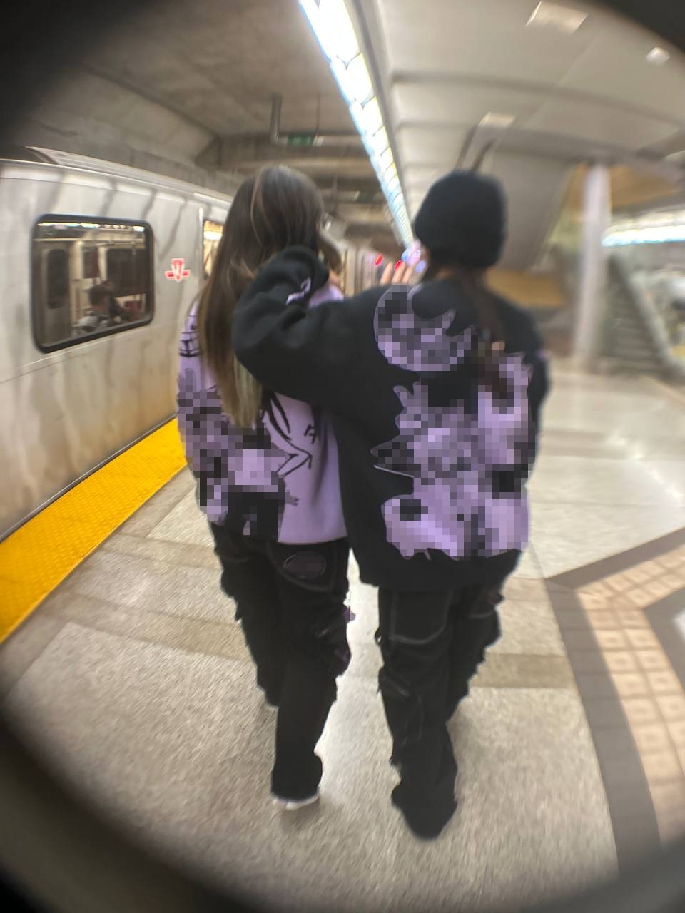 "Weapon Partners" Knit Black-IYAMIUIO