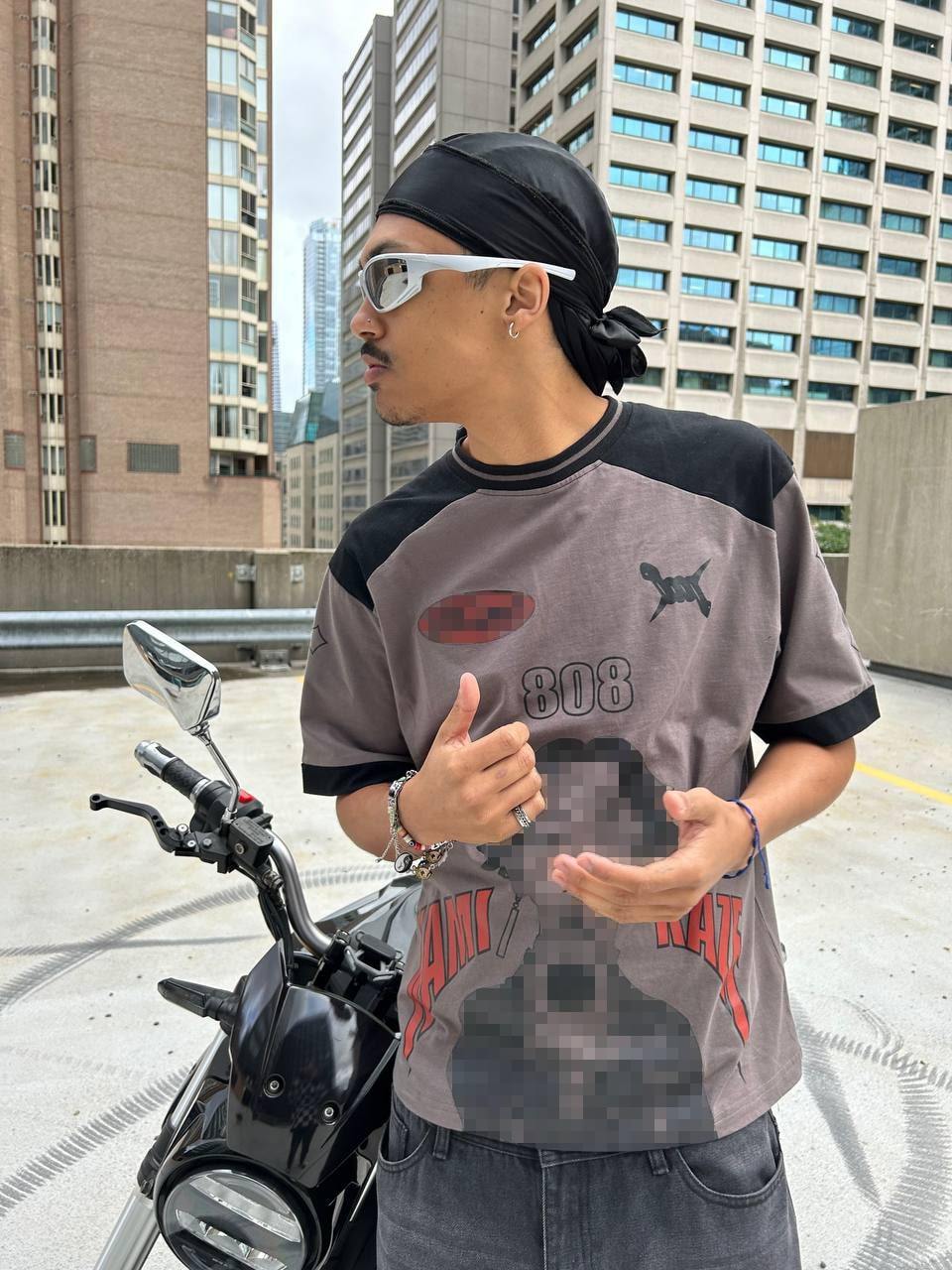"Kamikaze" T-shirt-IYAMIUIO