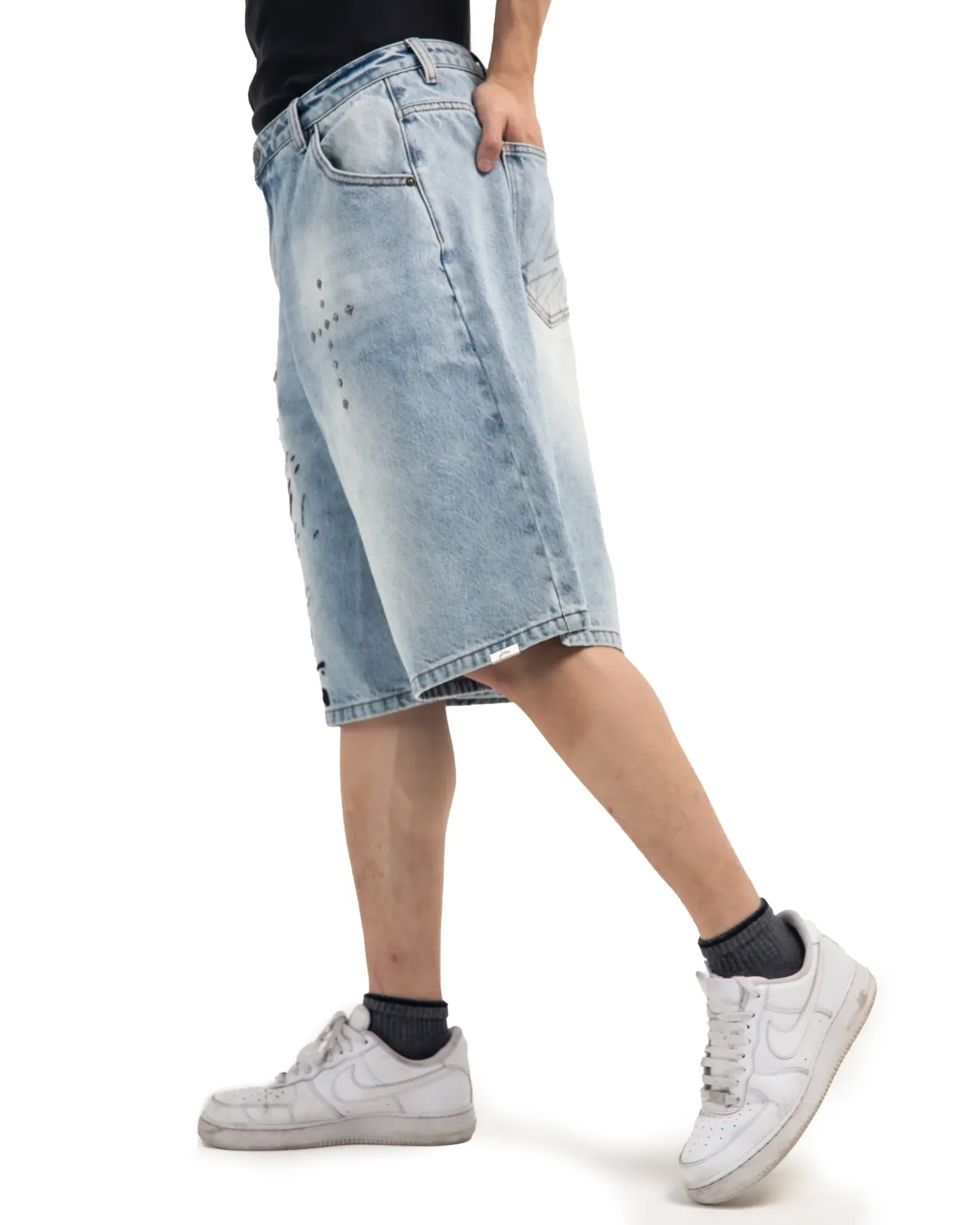 Fangs Studded Shorts-IYAMIUIO