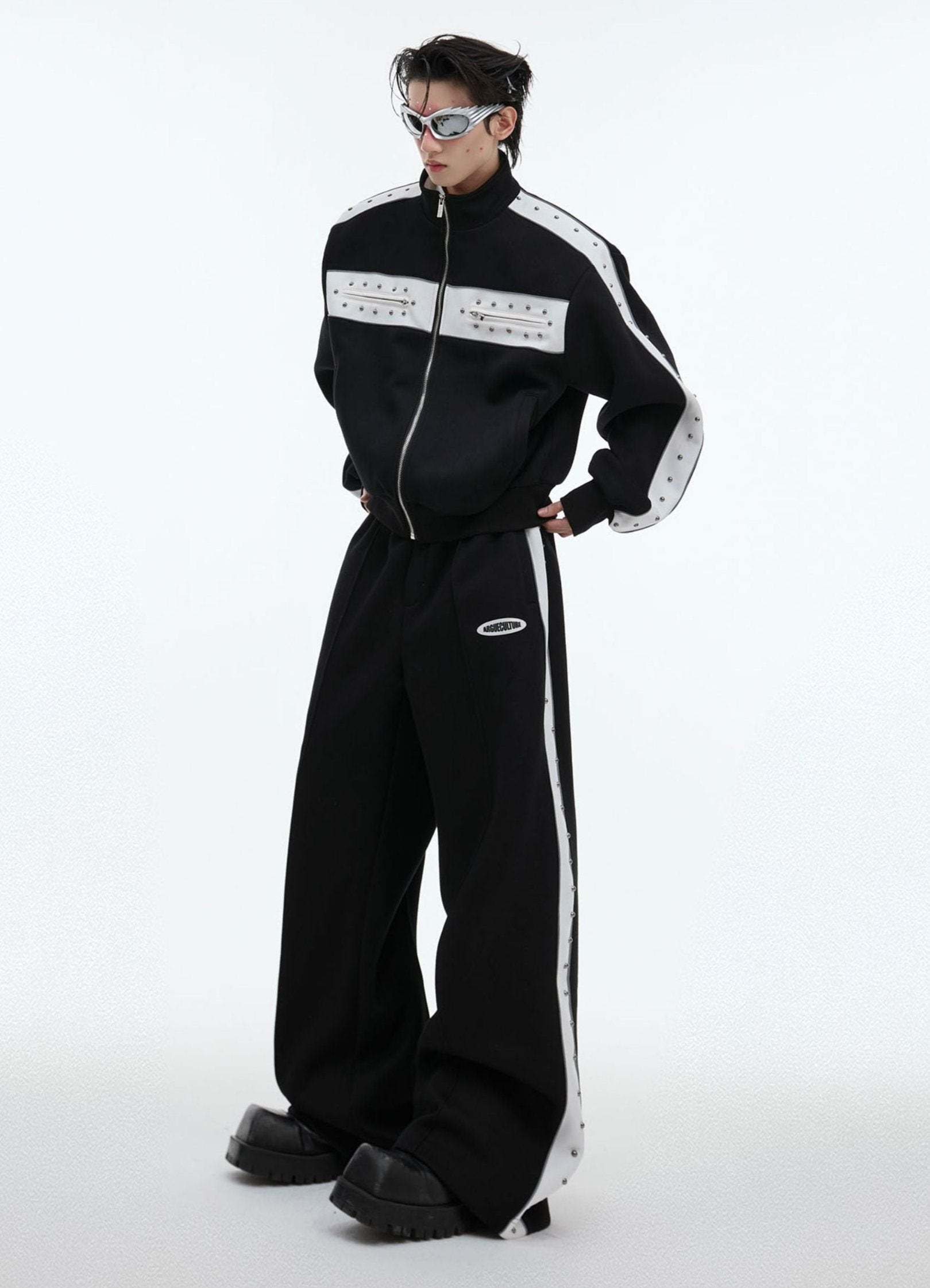 【24s Oct.】Metal Rivet Casual Silhouette Short Hoodie + Casual Pants-IYAMIUIO