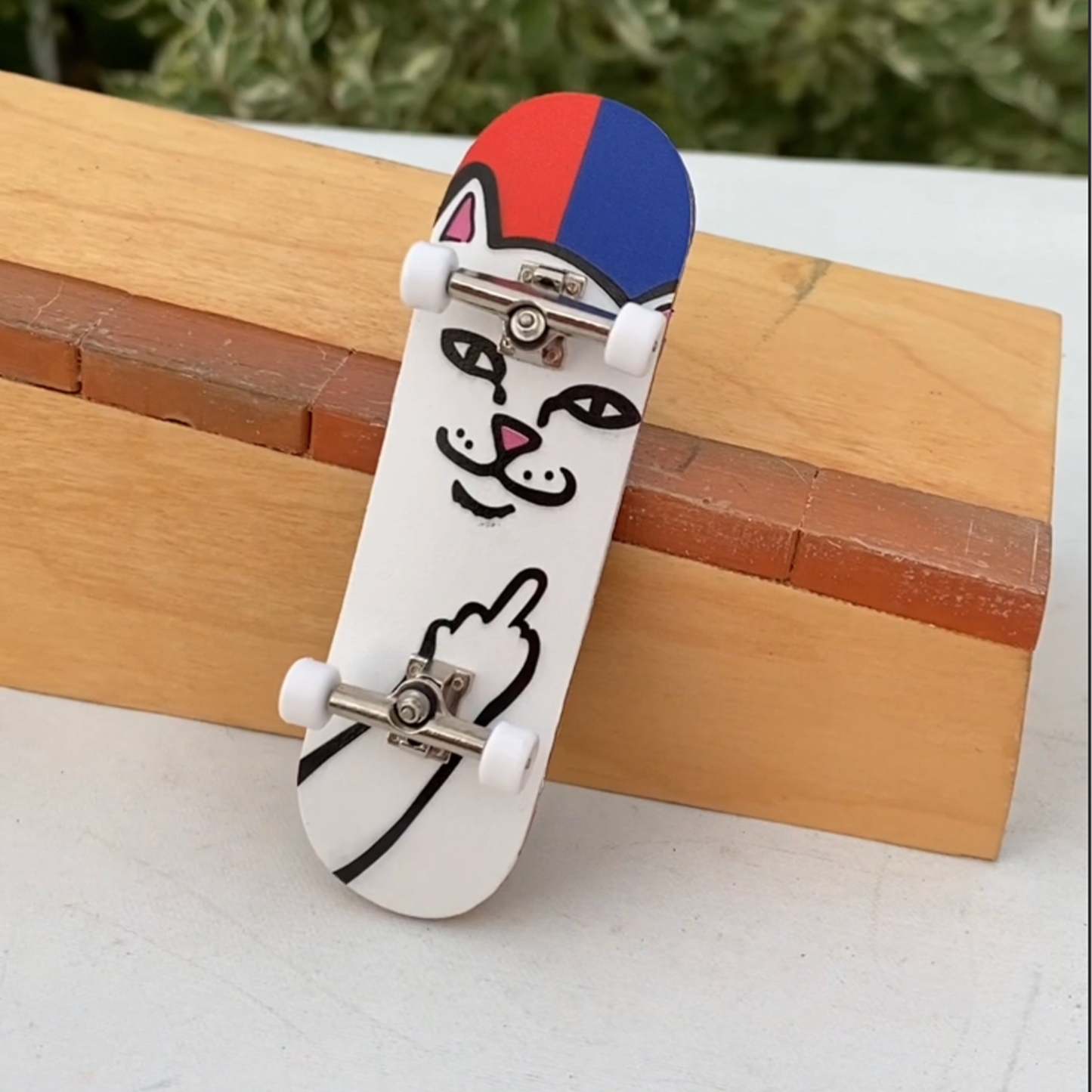 Lord Nermal Mini Skateboard (Red/Blue)-IYAMIUIO