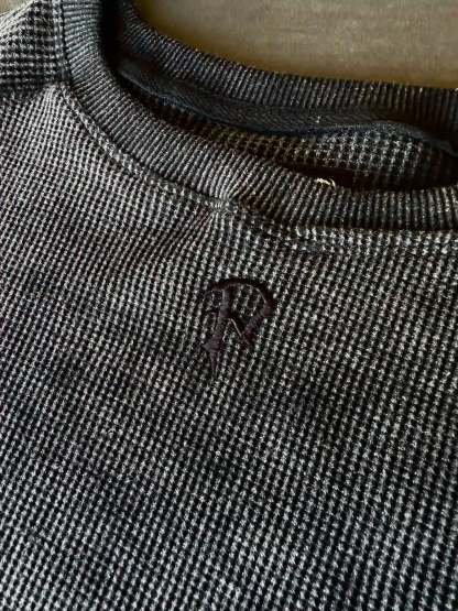 "Ghoul' Long-Sleeve (Grey)-IYAMIUIO