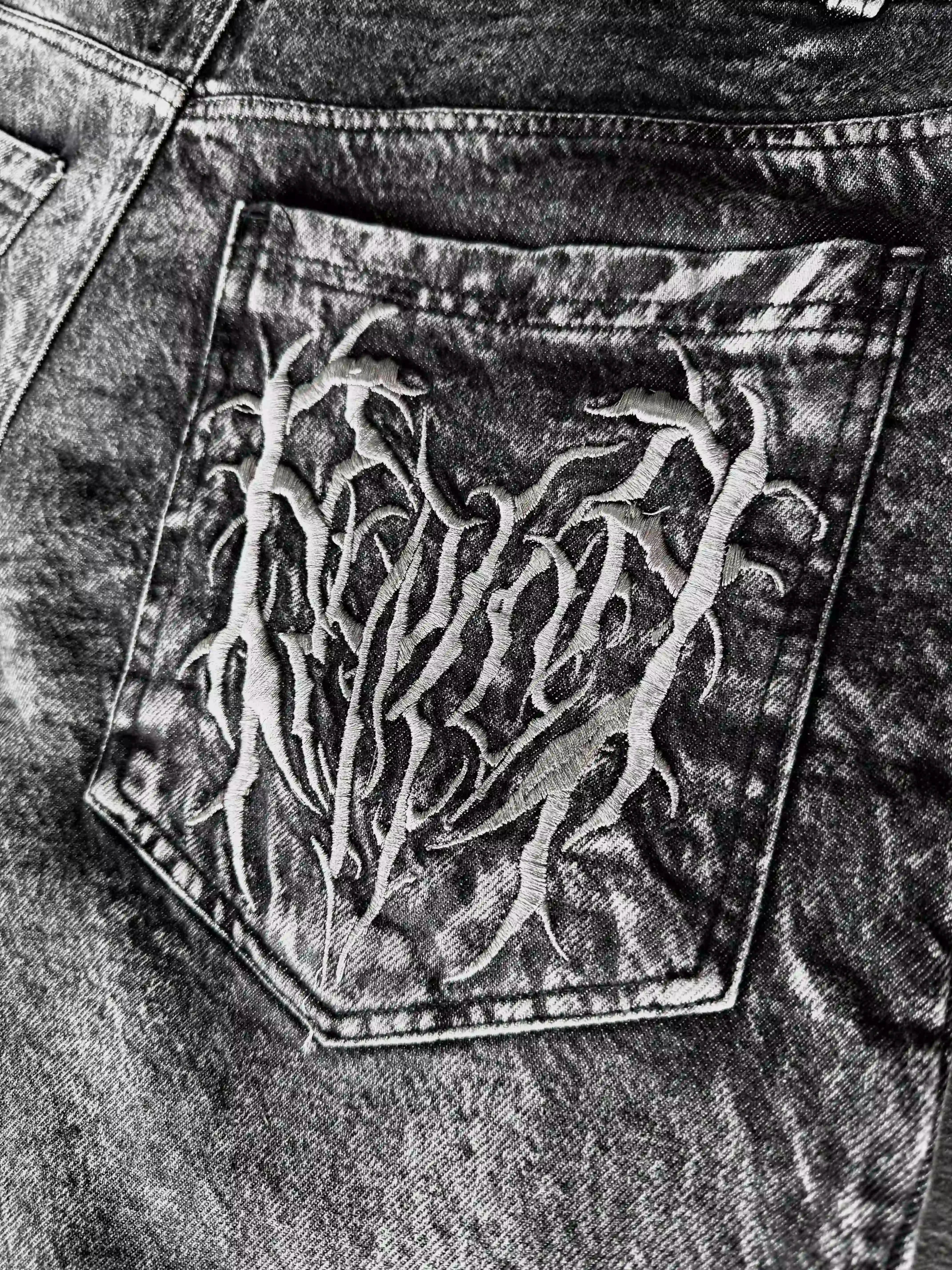 “Ghoul” Jorts-IYAMIUIO