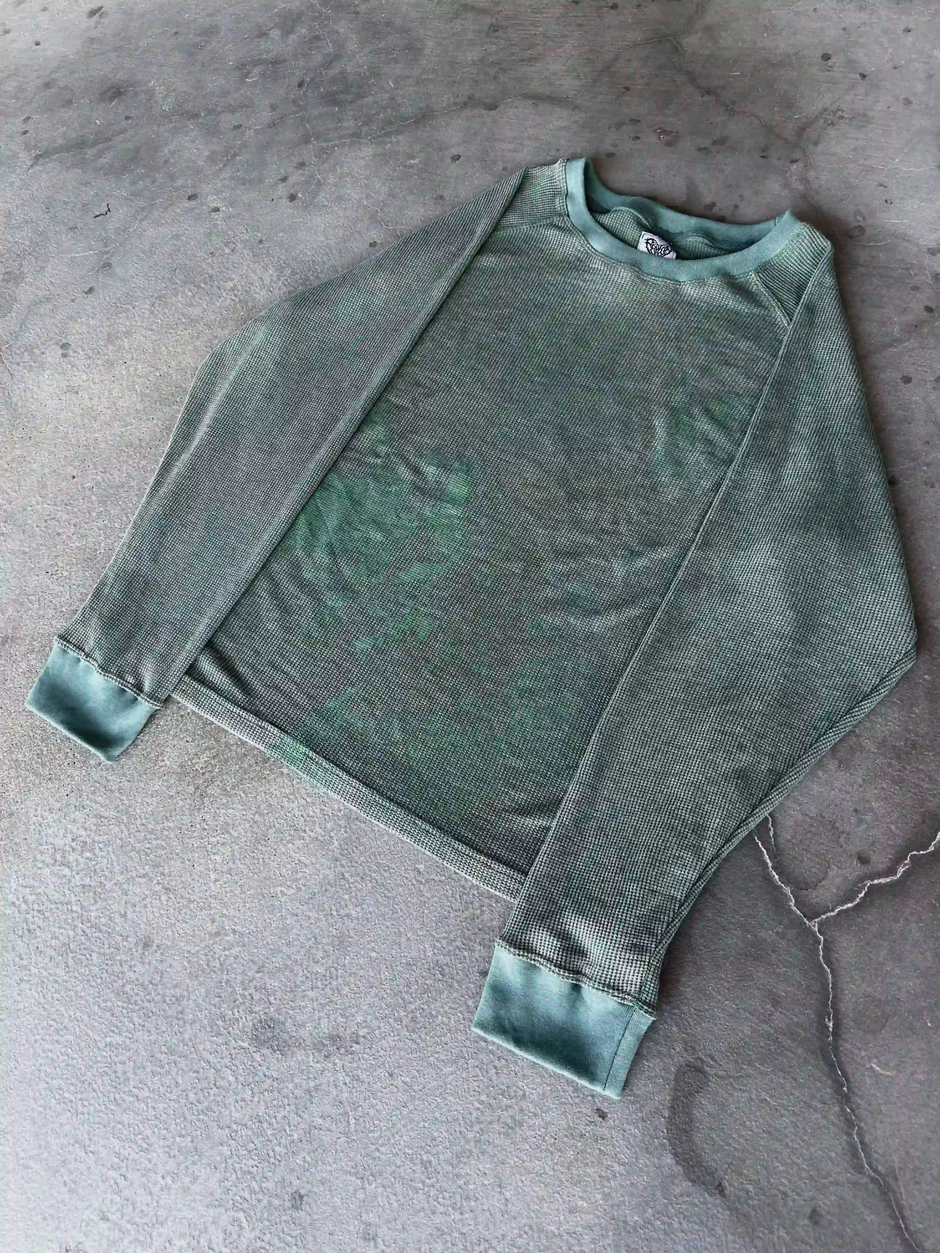 "Ghoul" Long-Sleeve (Olive Green)-IYAMIUIO