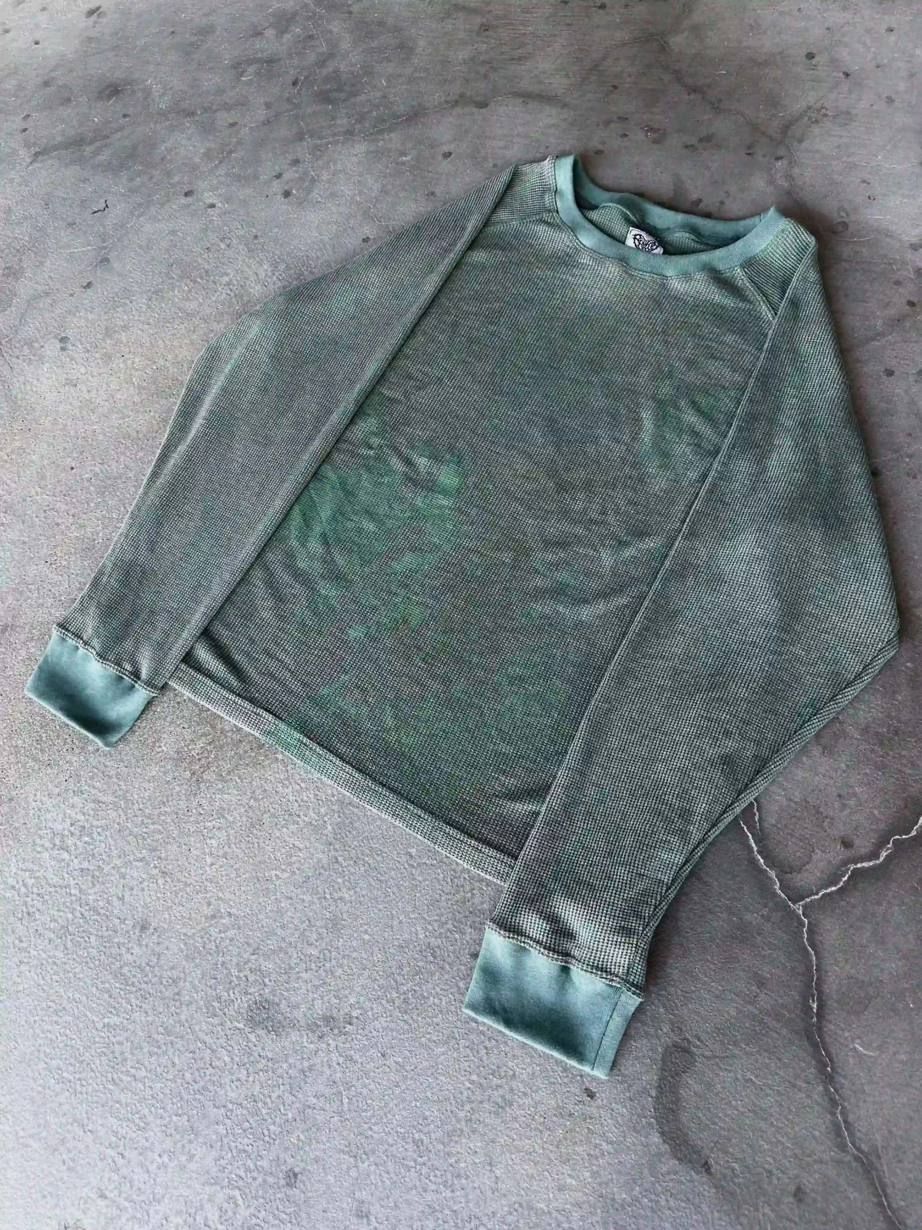 "Ghoul" Long-Sleeve (Olive Green)-IYAMIUIO