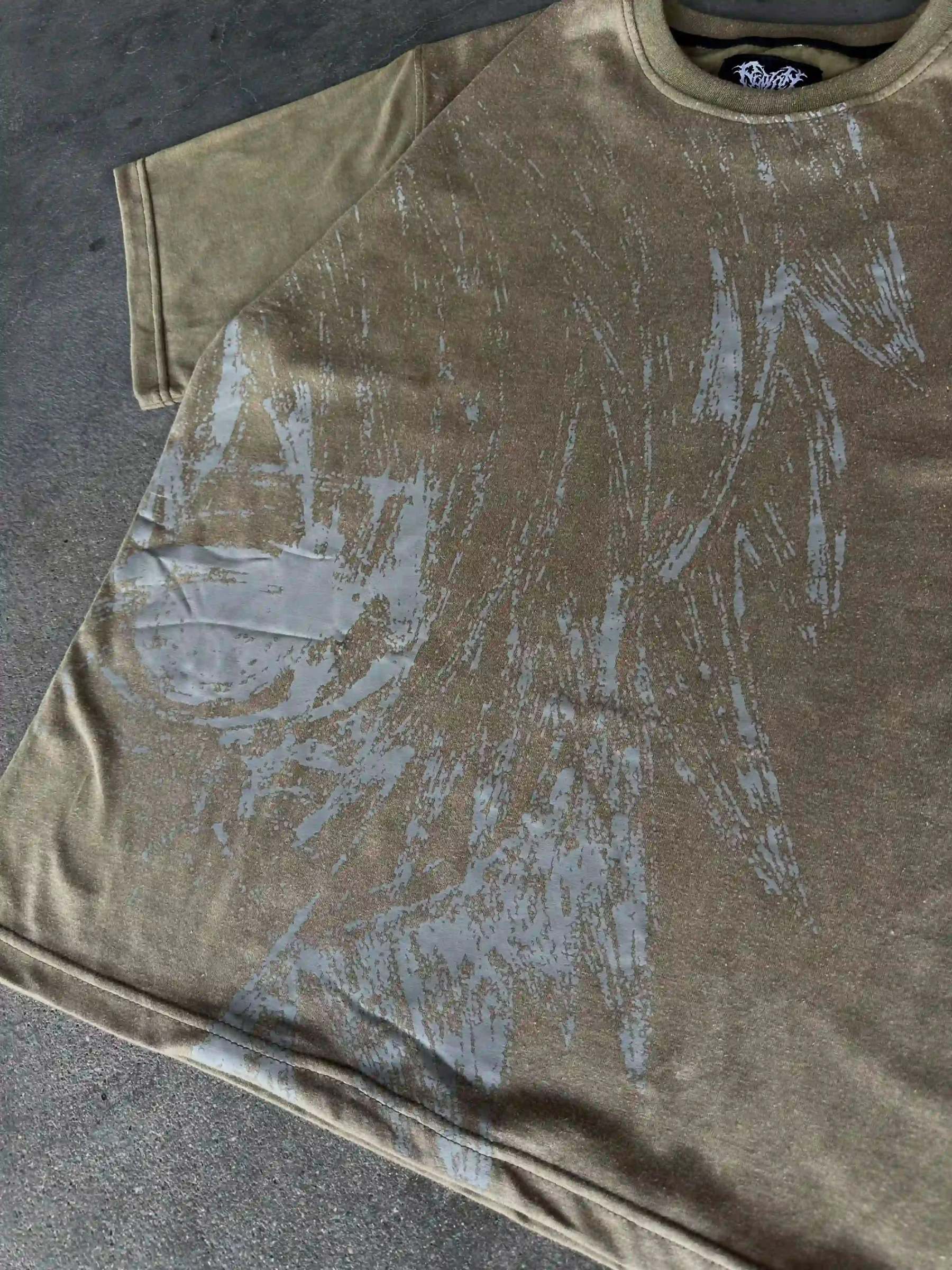 "Ghoul" T-shirt (Sand)-IYAMIUIO