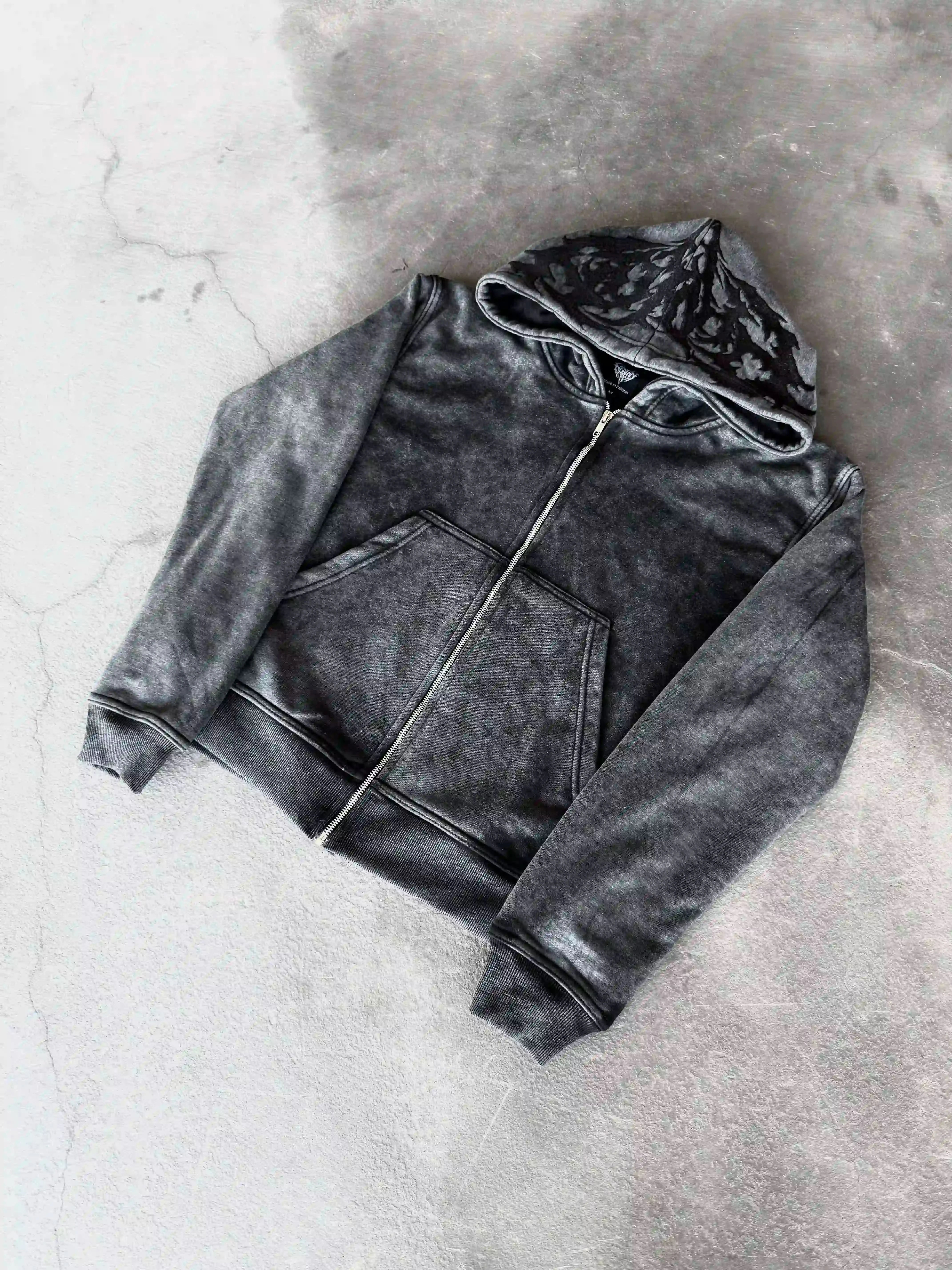 “Ghoul” ZIP-UP (Washed Black)-IYAMIUIO