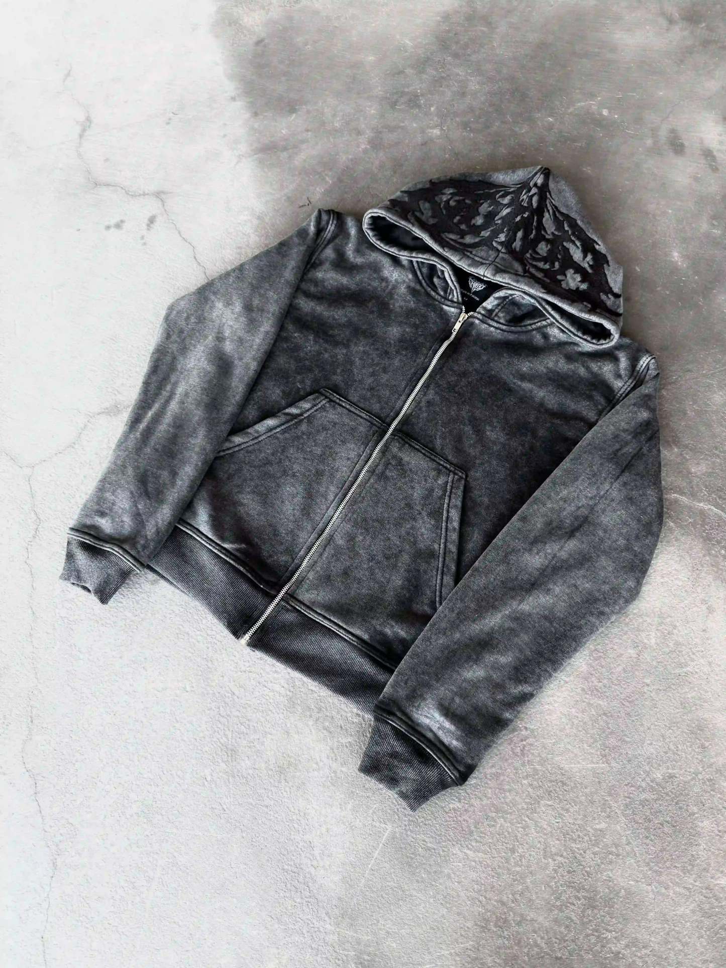 “Ghoul” ZIP-UP (Washed Black)-IYAMIUIO
