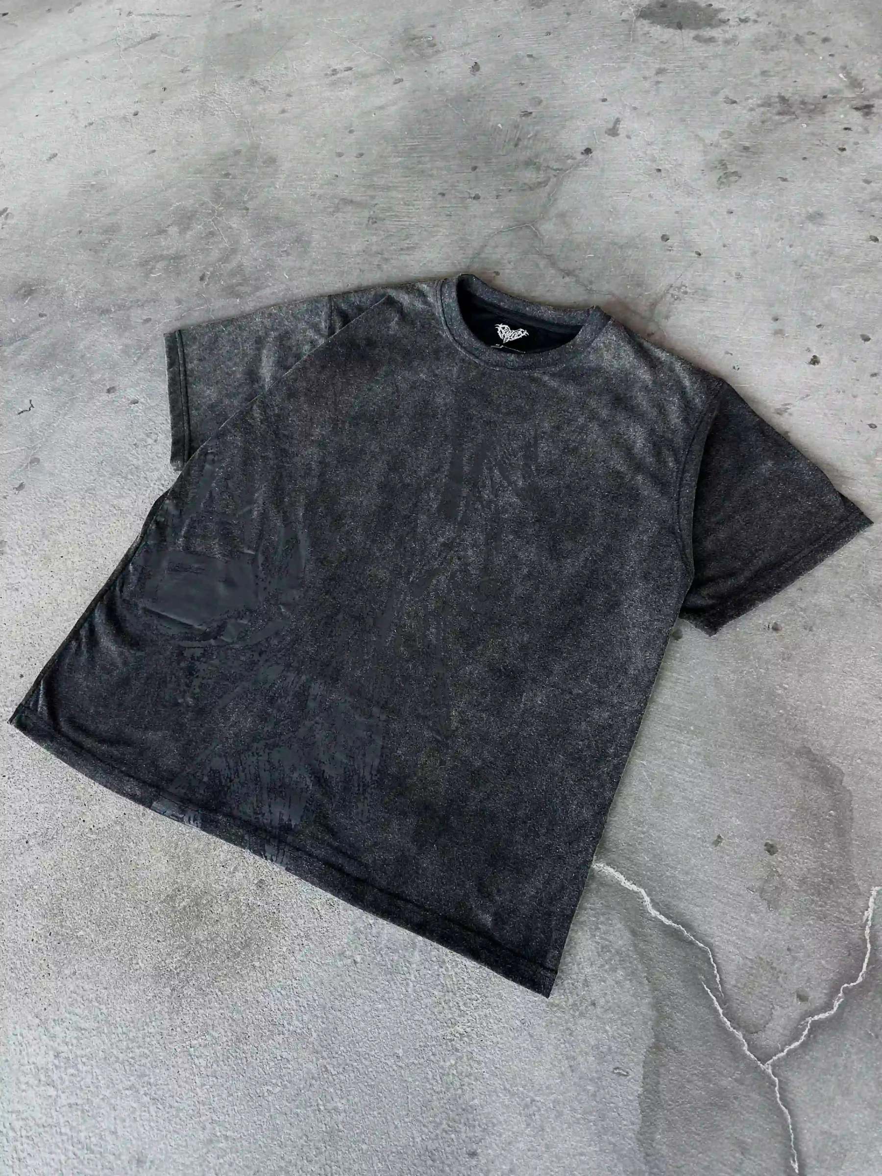 "Ghoul" T-Shirt (Washed Black)-IYAMIUIO