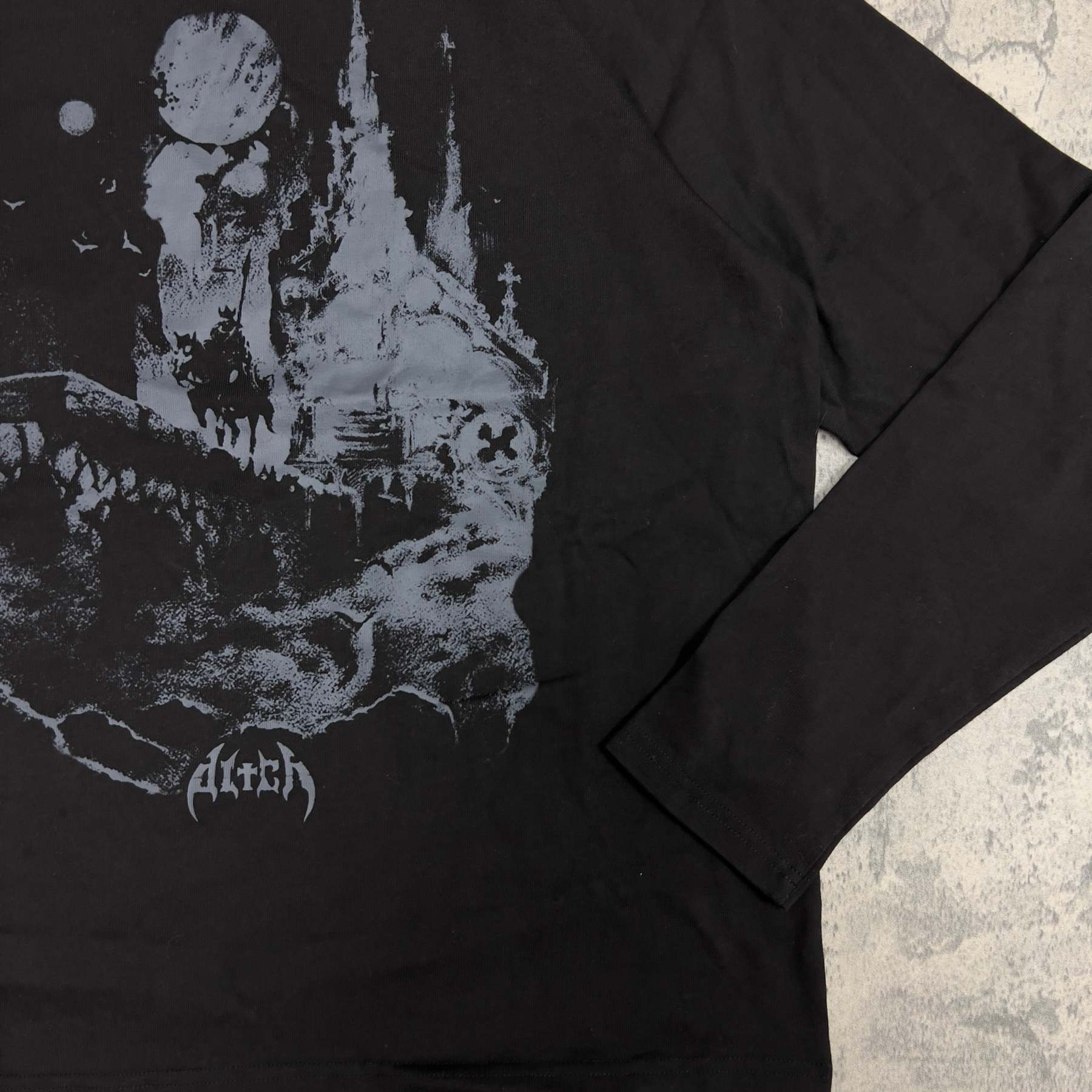 ICE CASTLE LONG SLEEVE (NOIR)-IYAMIUIO