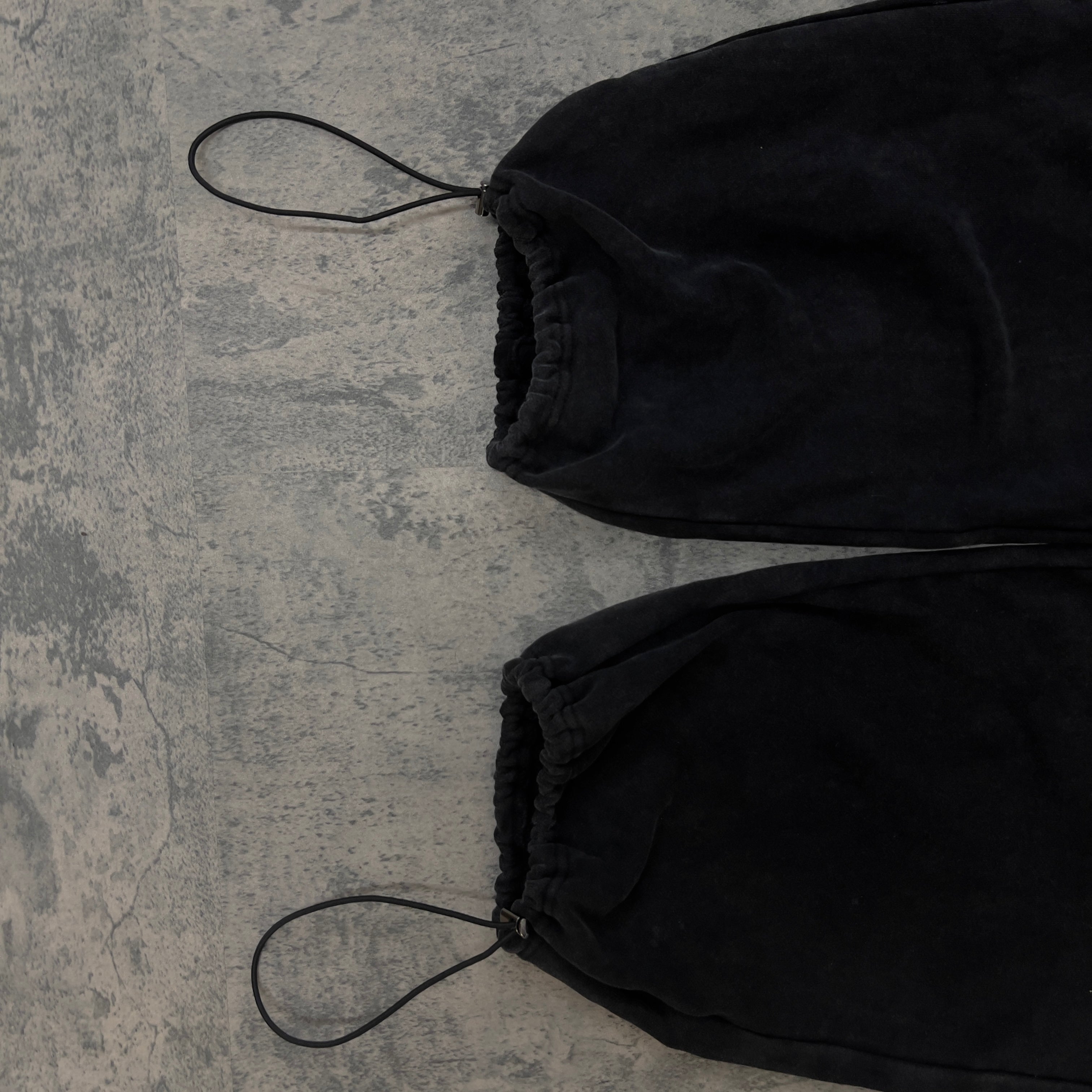 CARGO SWEATS (COAL)-IYAMIUIO